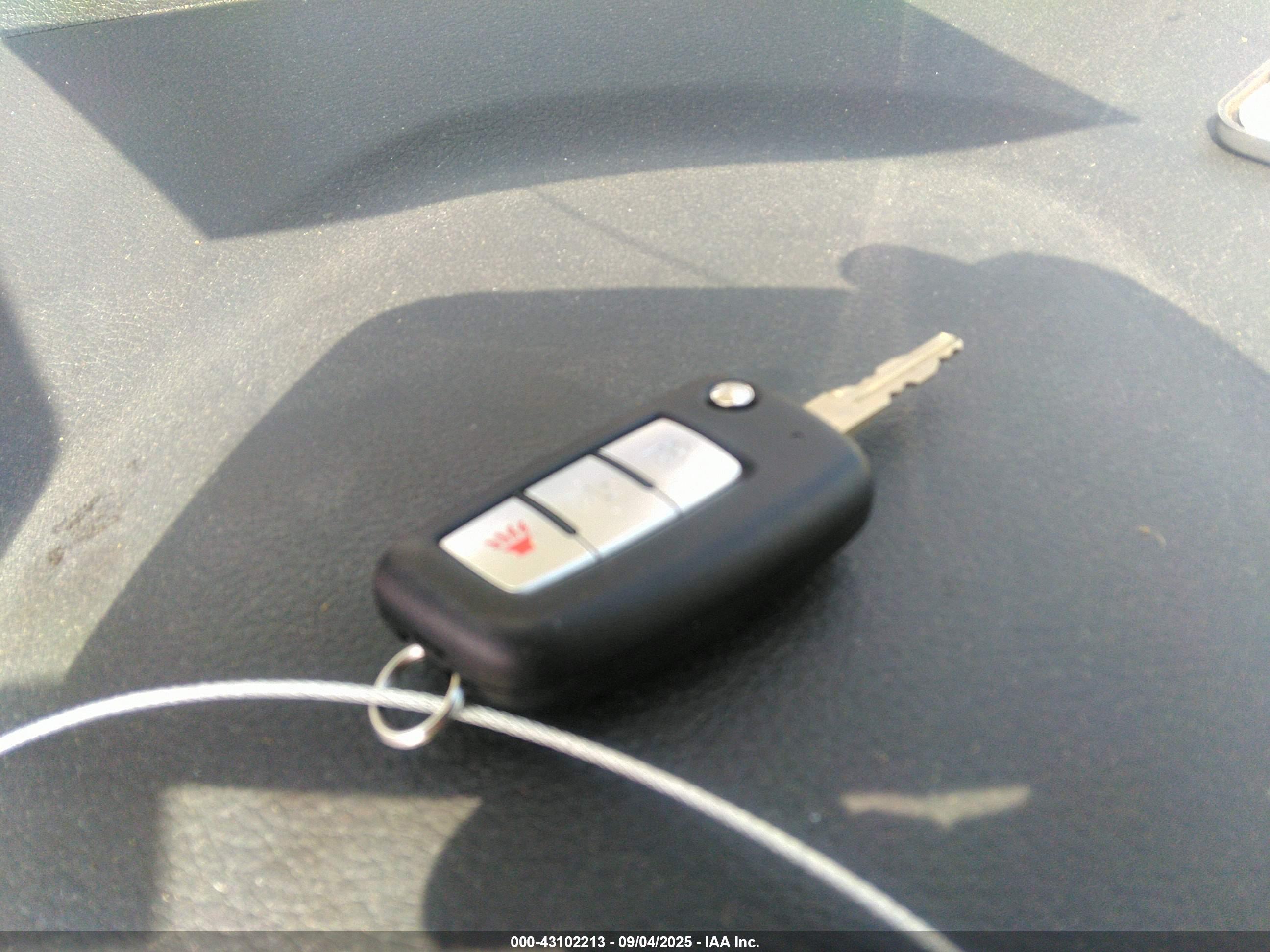 NISSAN ROGUE image 11