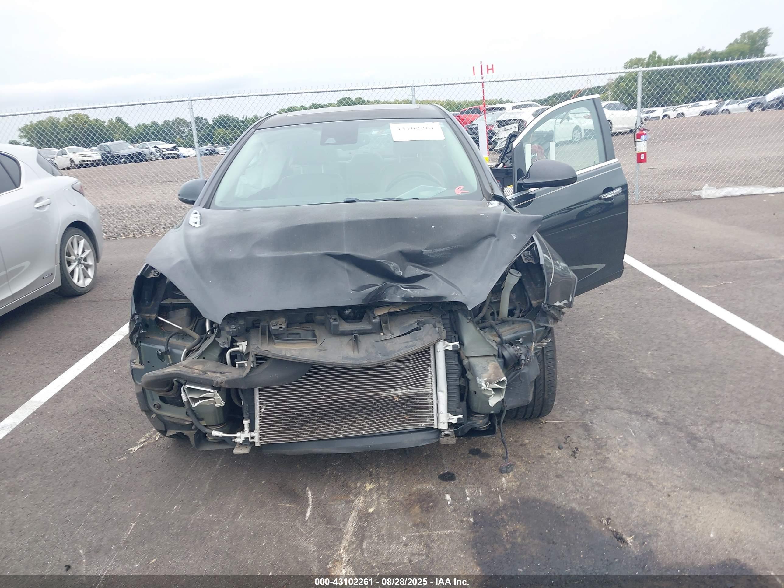 BUICK VERANO image 6