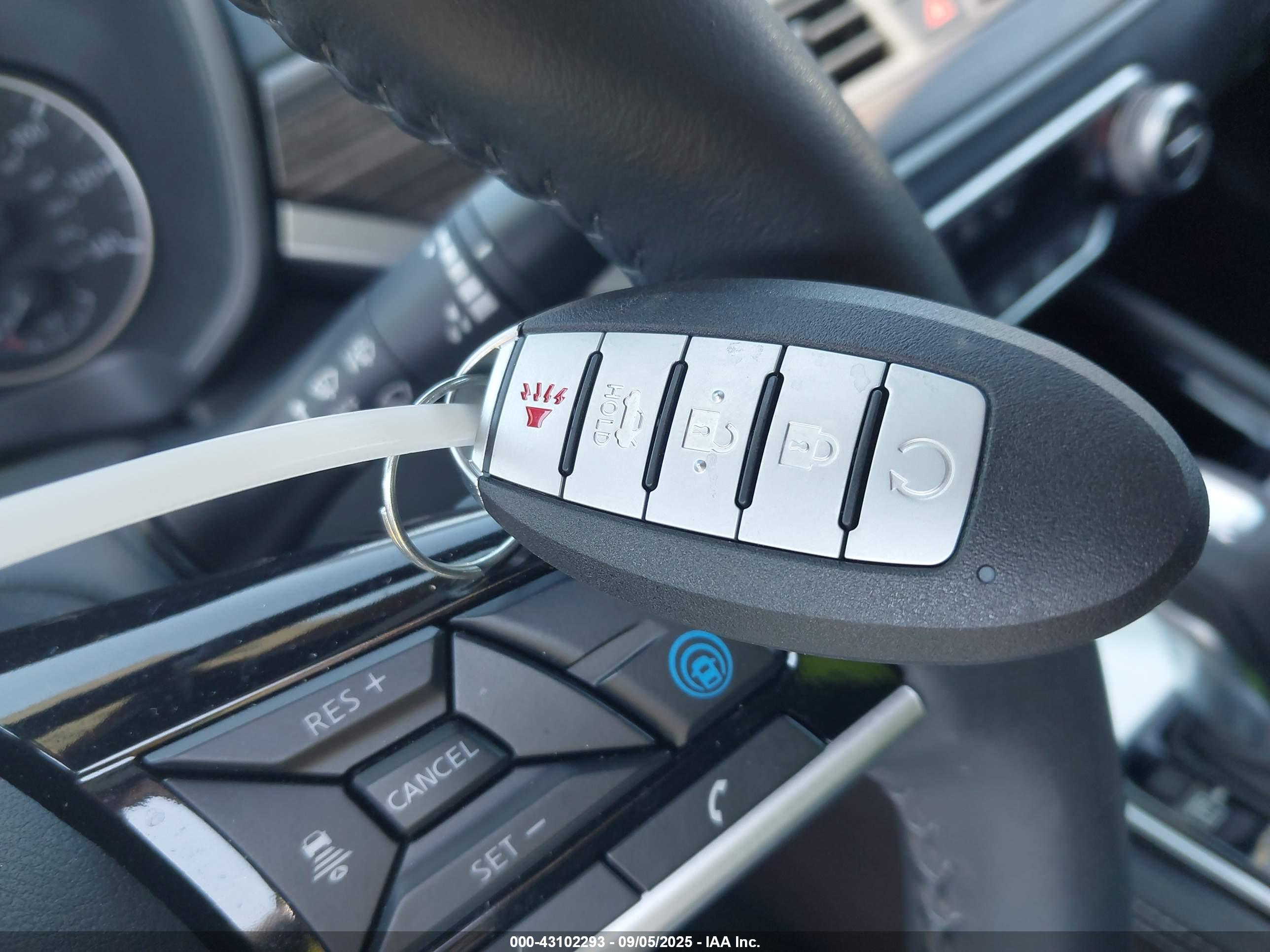 NISSAN ALTIMA image 11