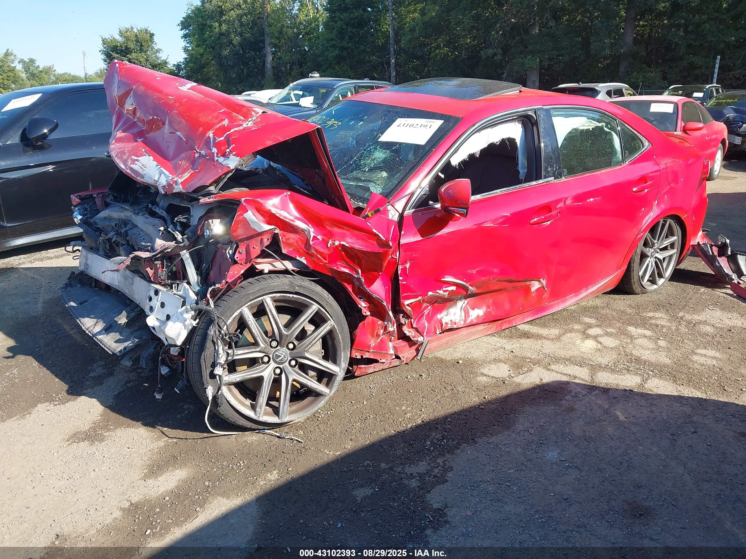 LEXUS IS image 2