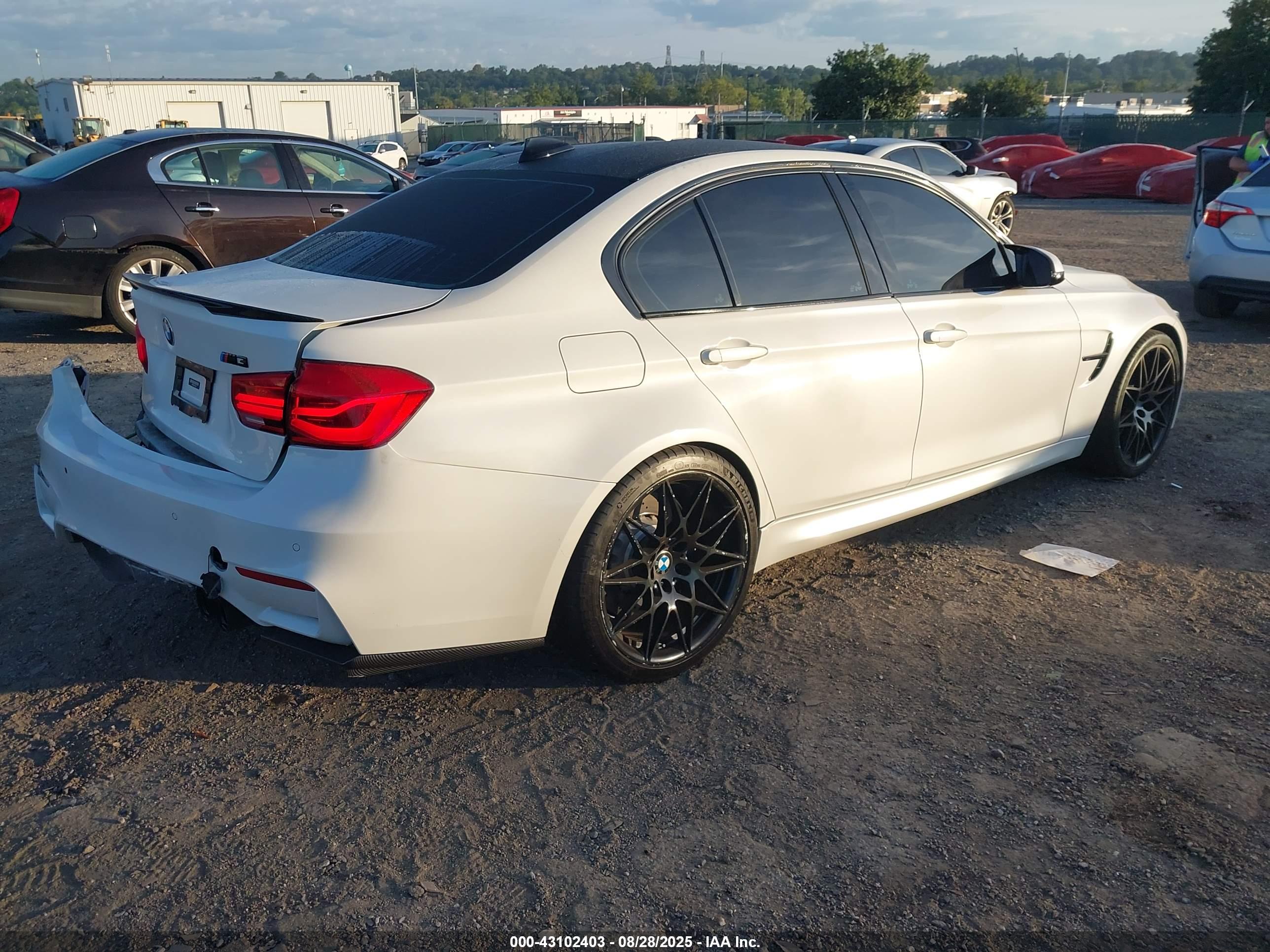 BMW M3 image 4