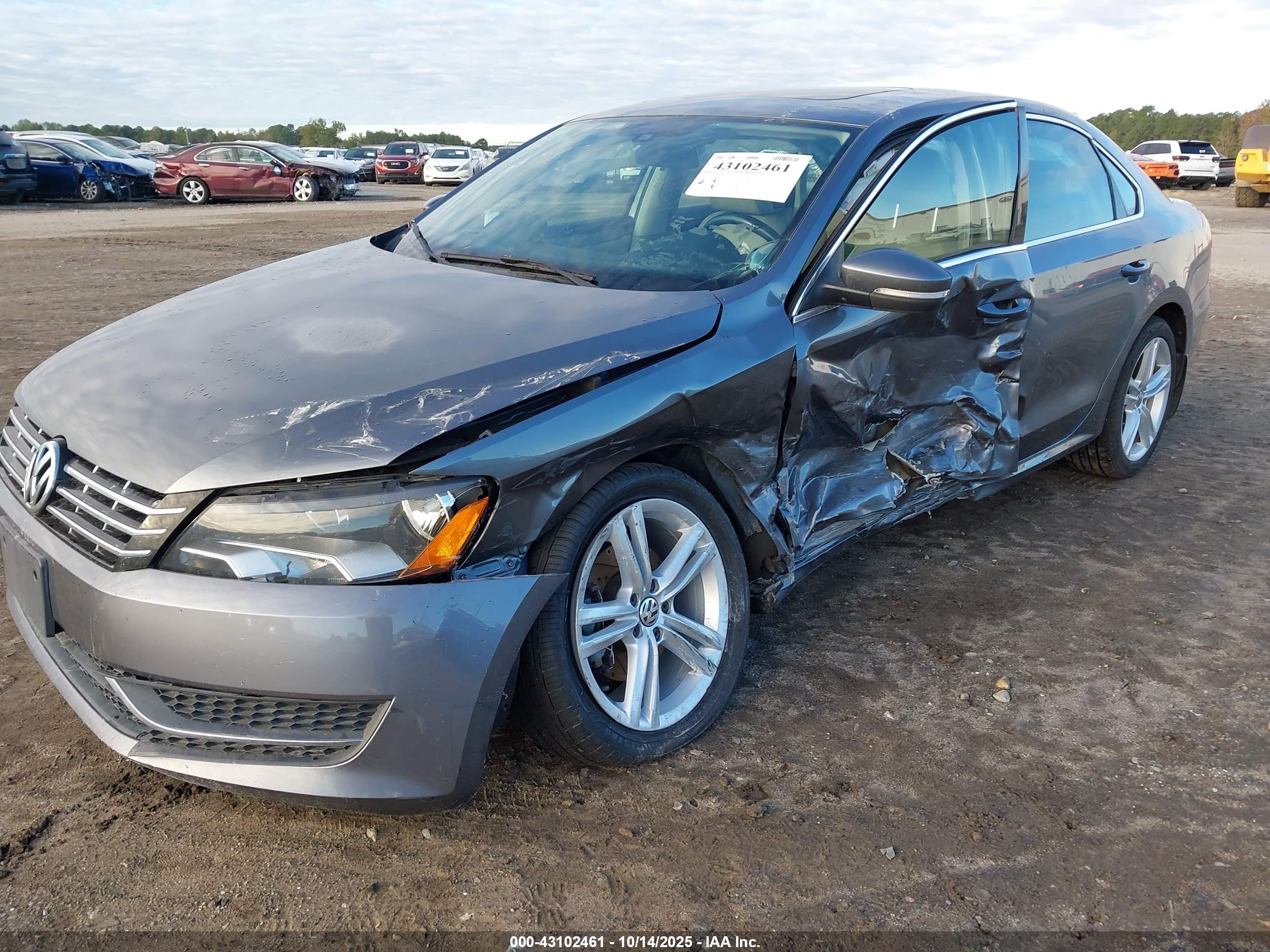 VOLKSWAGEN PASSAT image 6