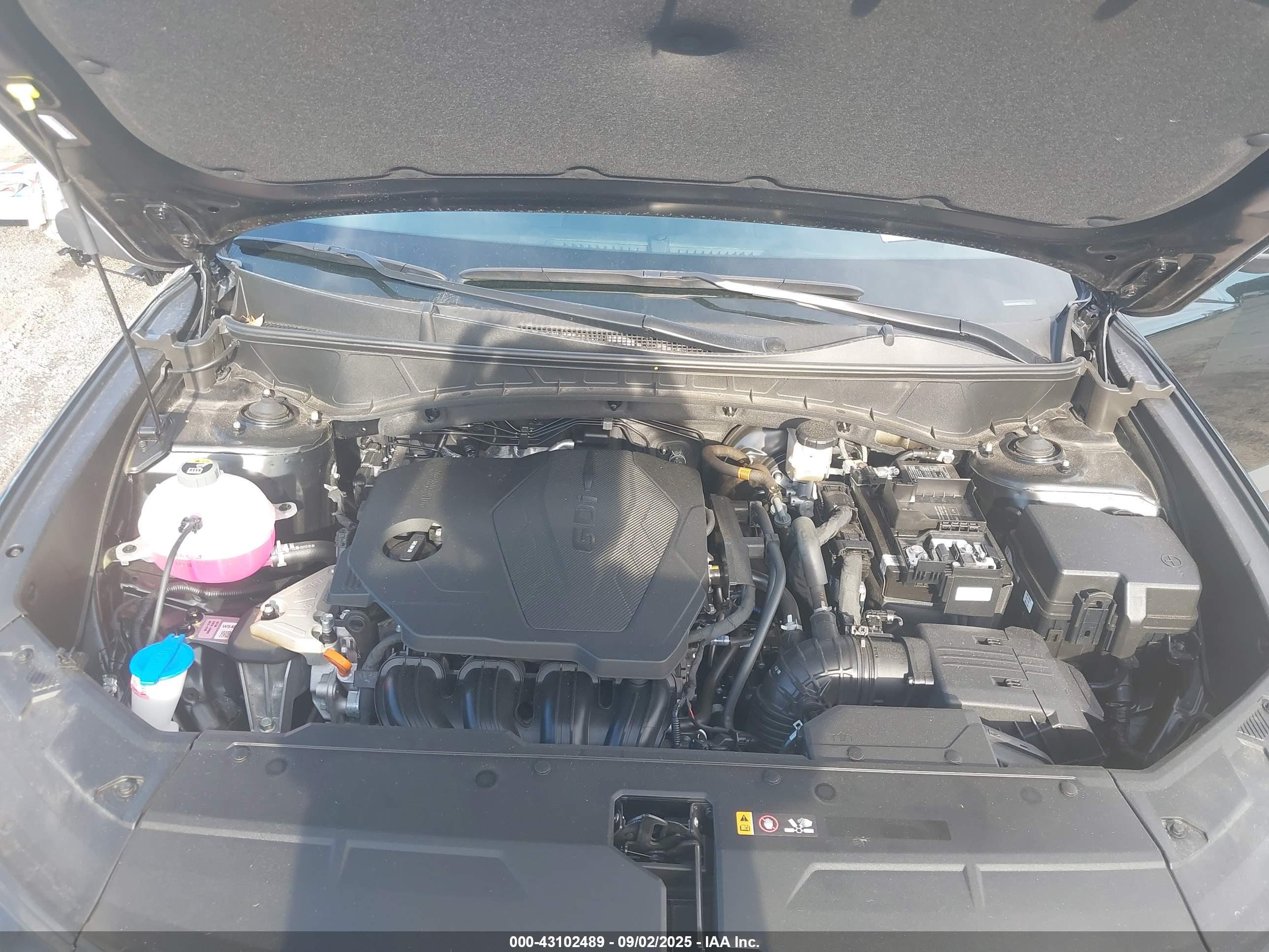 HYUNDAI TUCSON image 10
