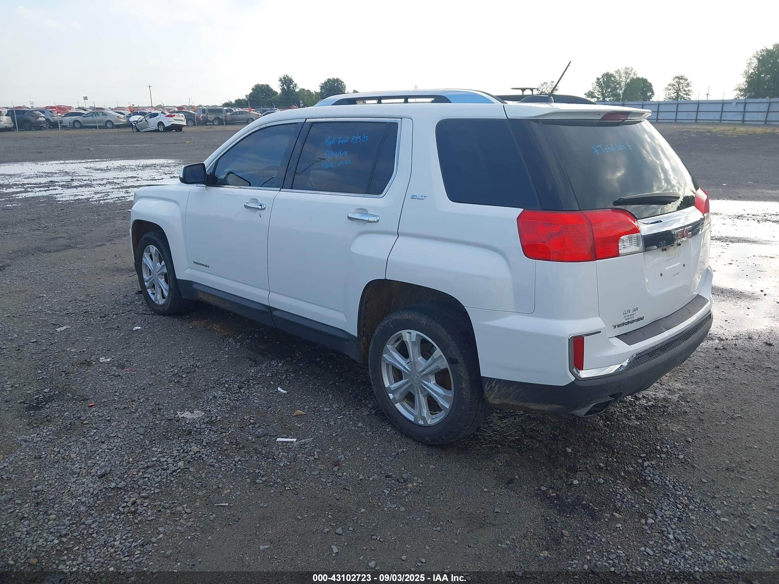 GMC TERRAIN image 3