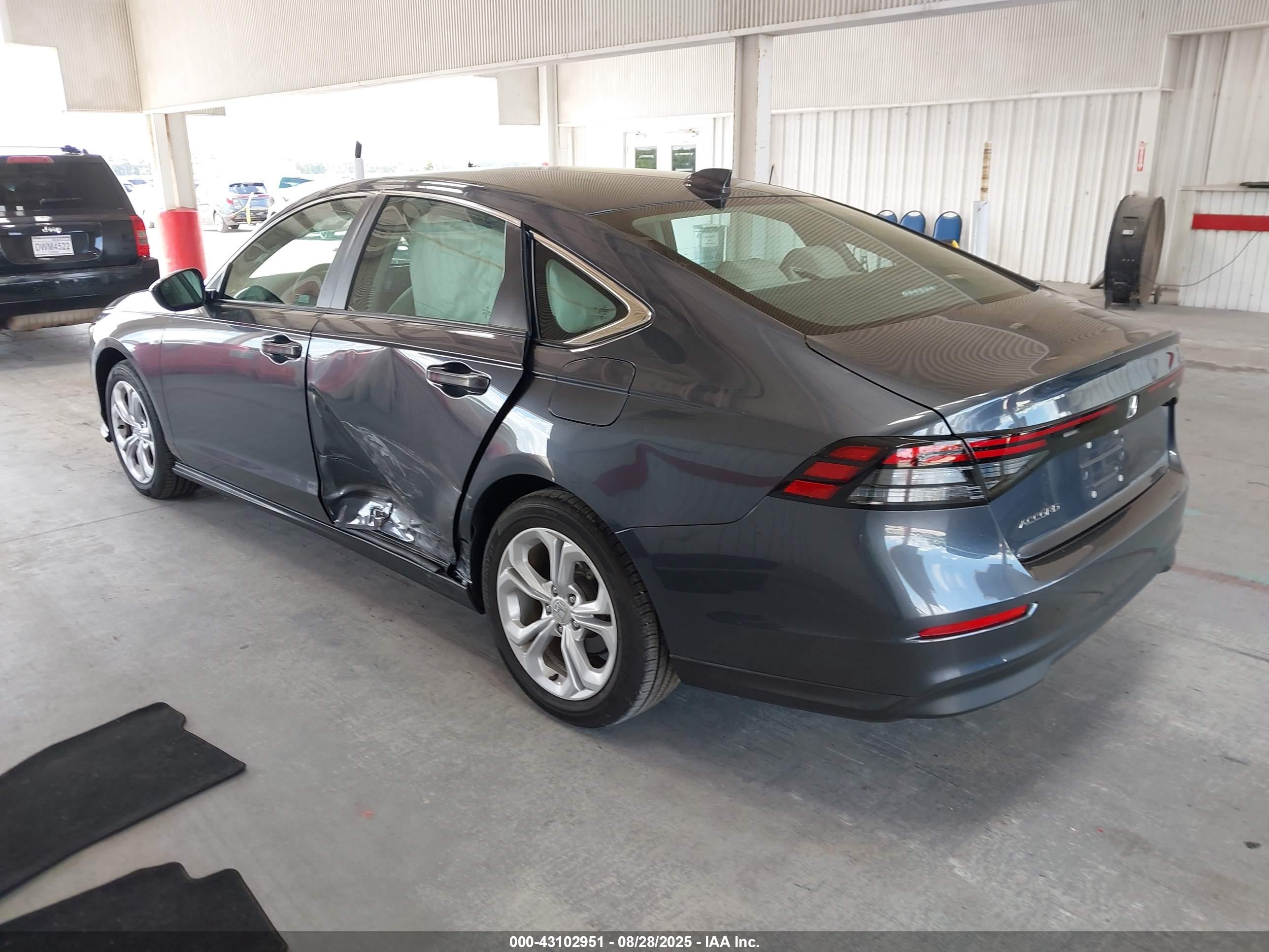 HONDA ACCORD image 3