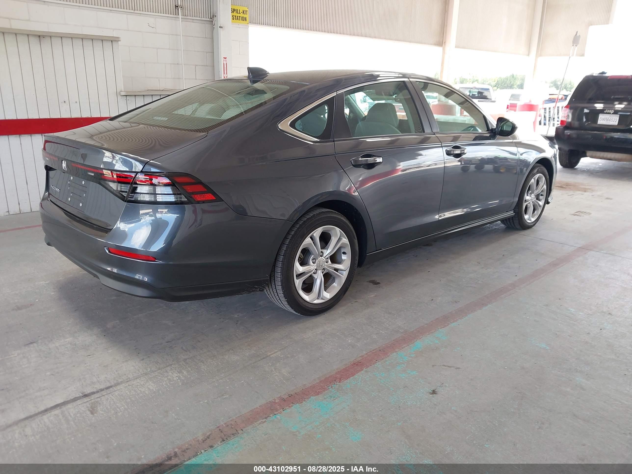 HONDA ACCORD image 4