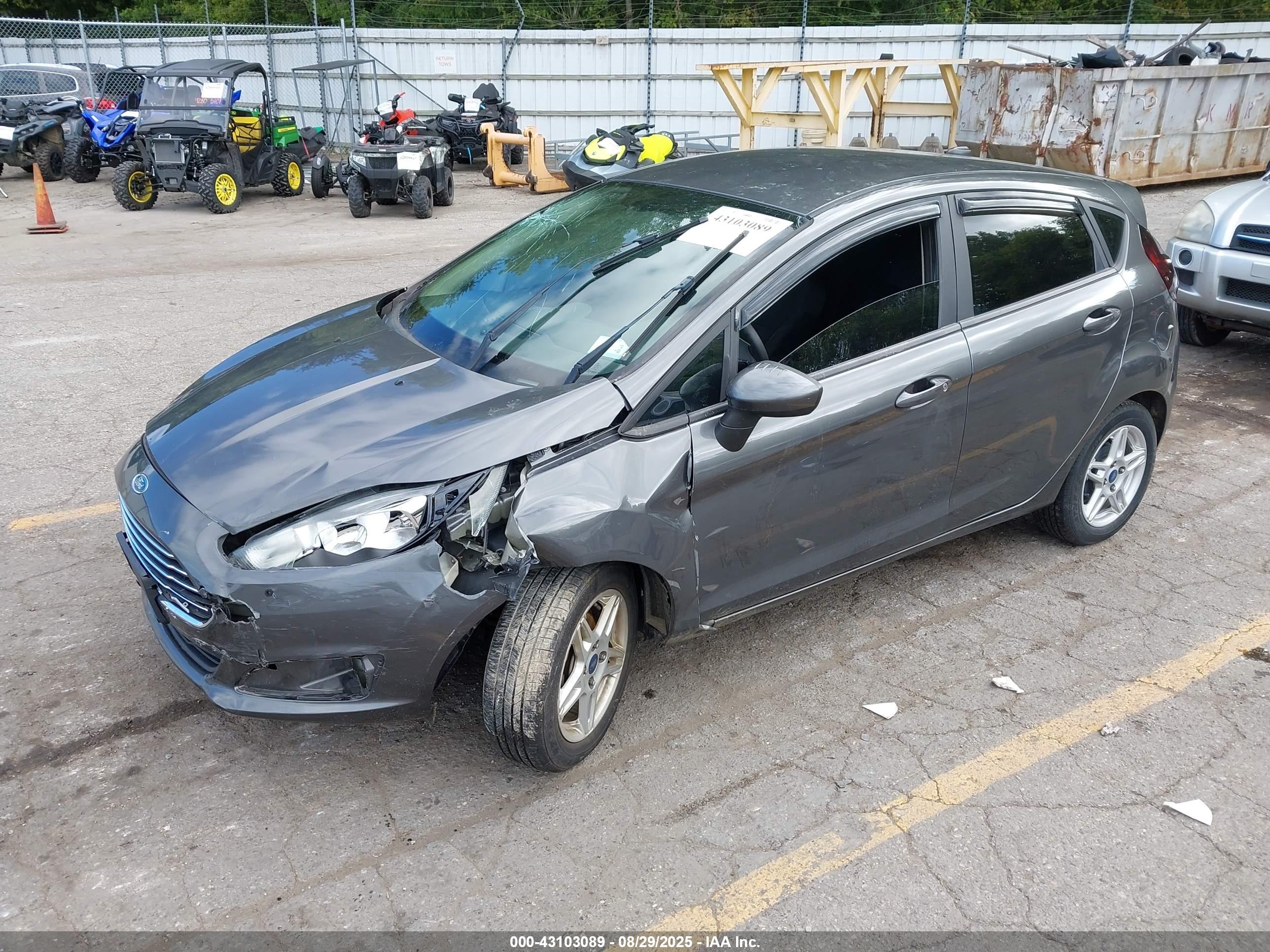 FORD FIESTA image 2