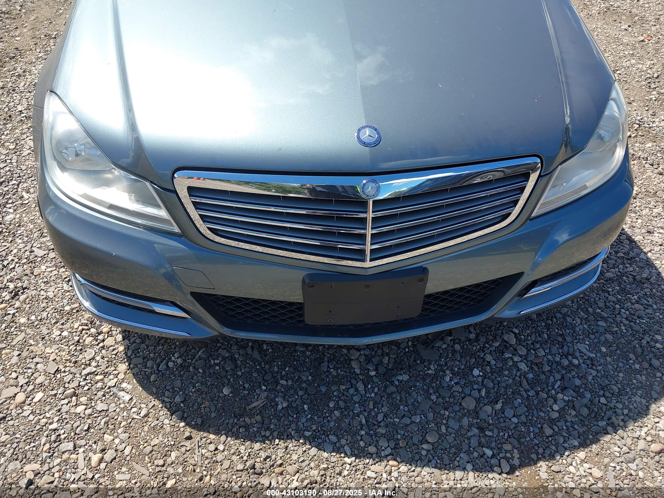 MERCEDES-BENZ C image 6