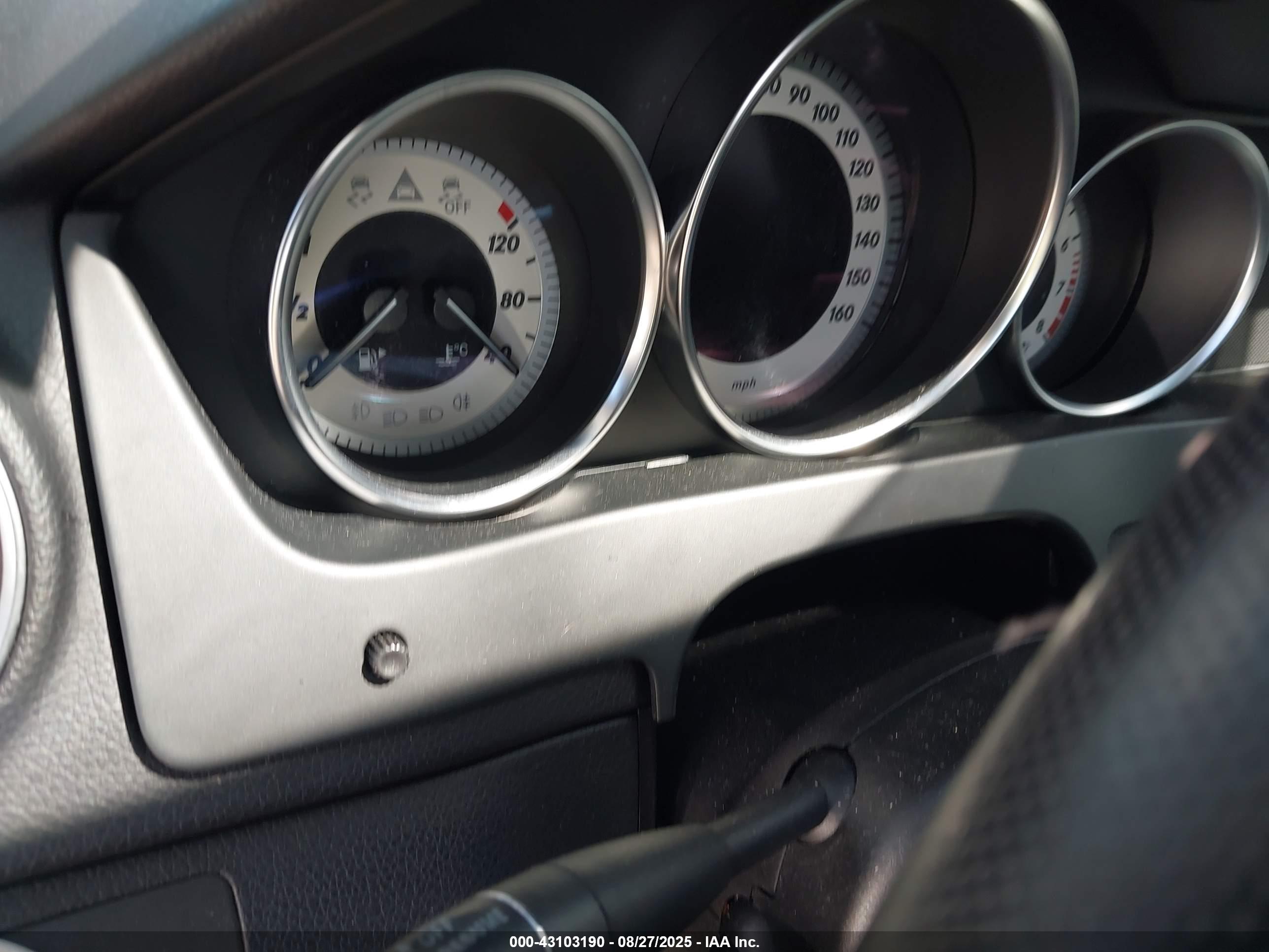 MERCEDES-BENZ C image 7