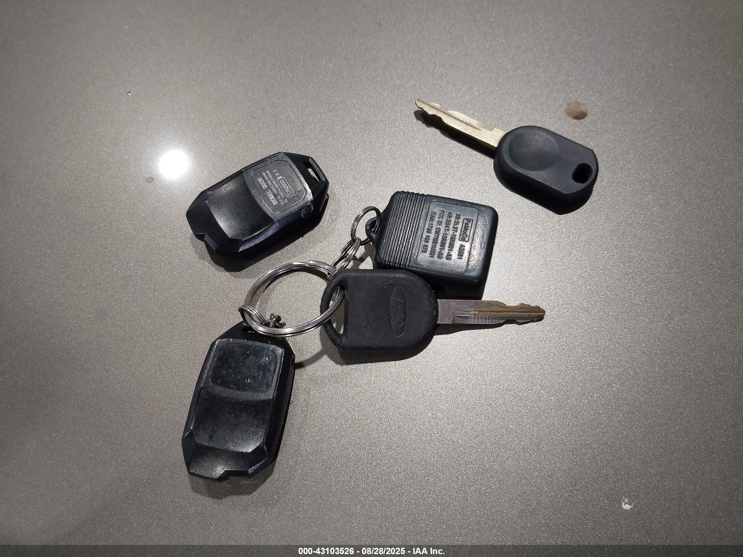 FORD MUSTANG image 11