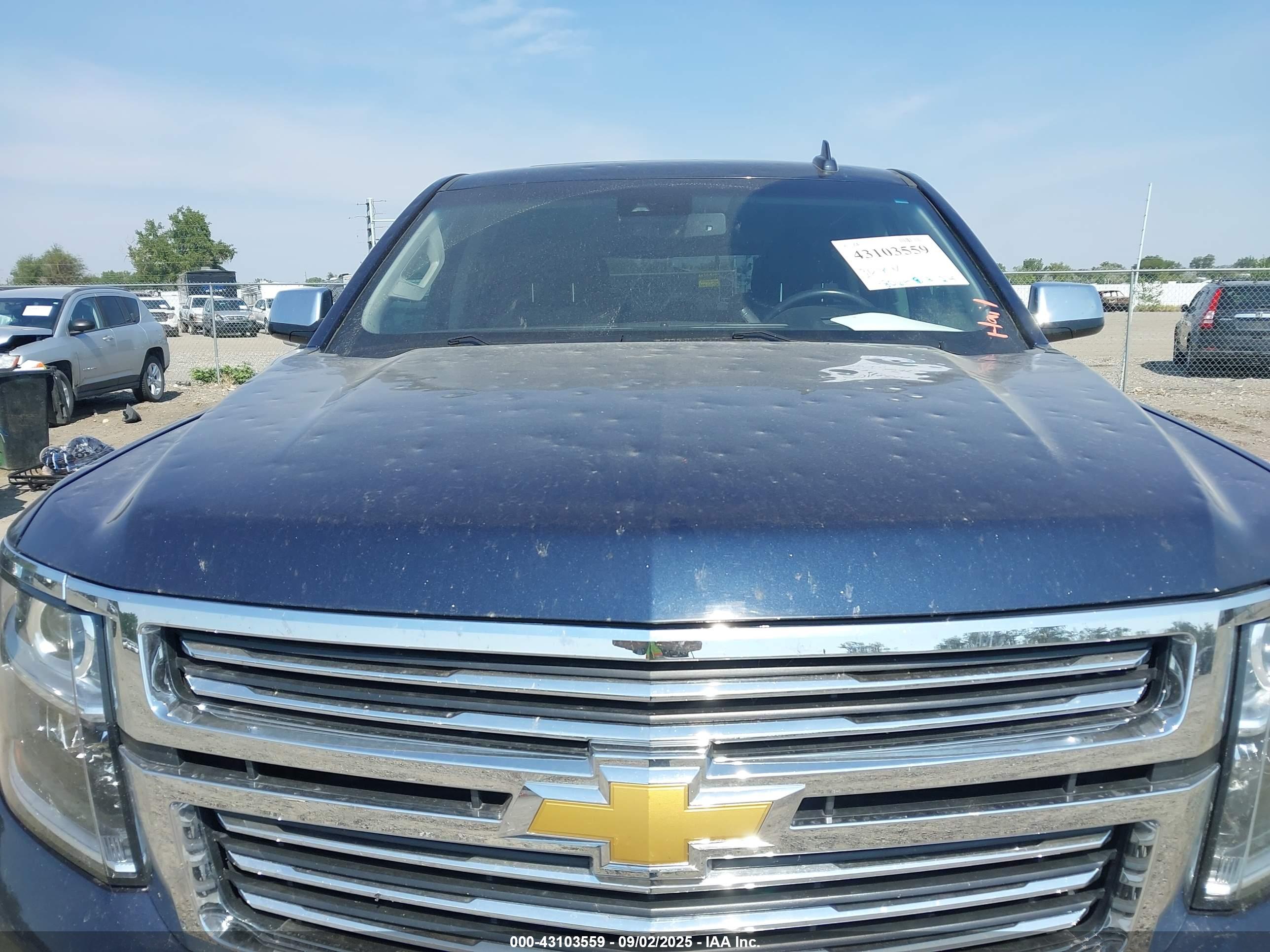 CHEVROLET TAHOE image 6