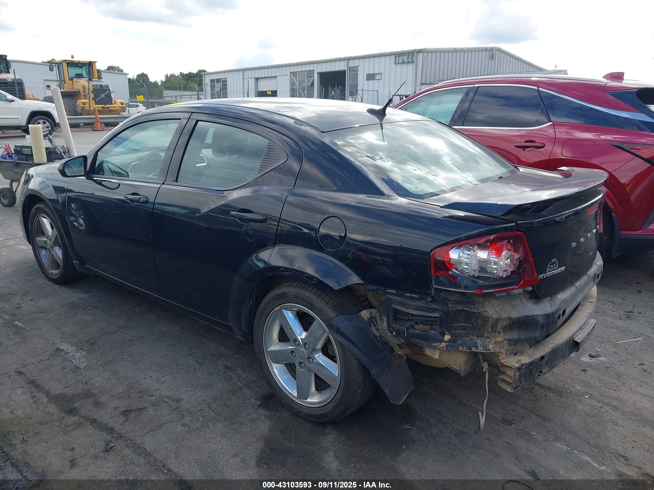 DODGE AVENGER image 3
