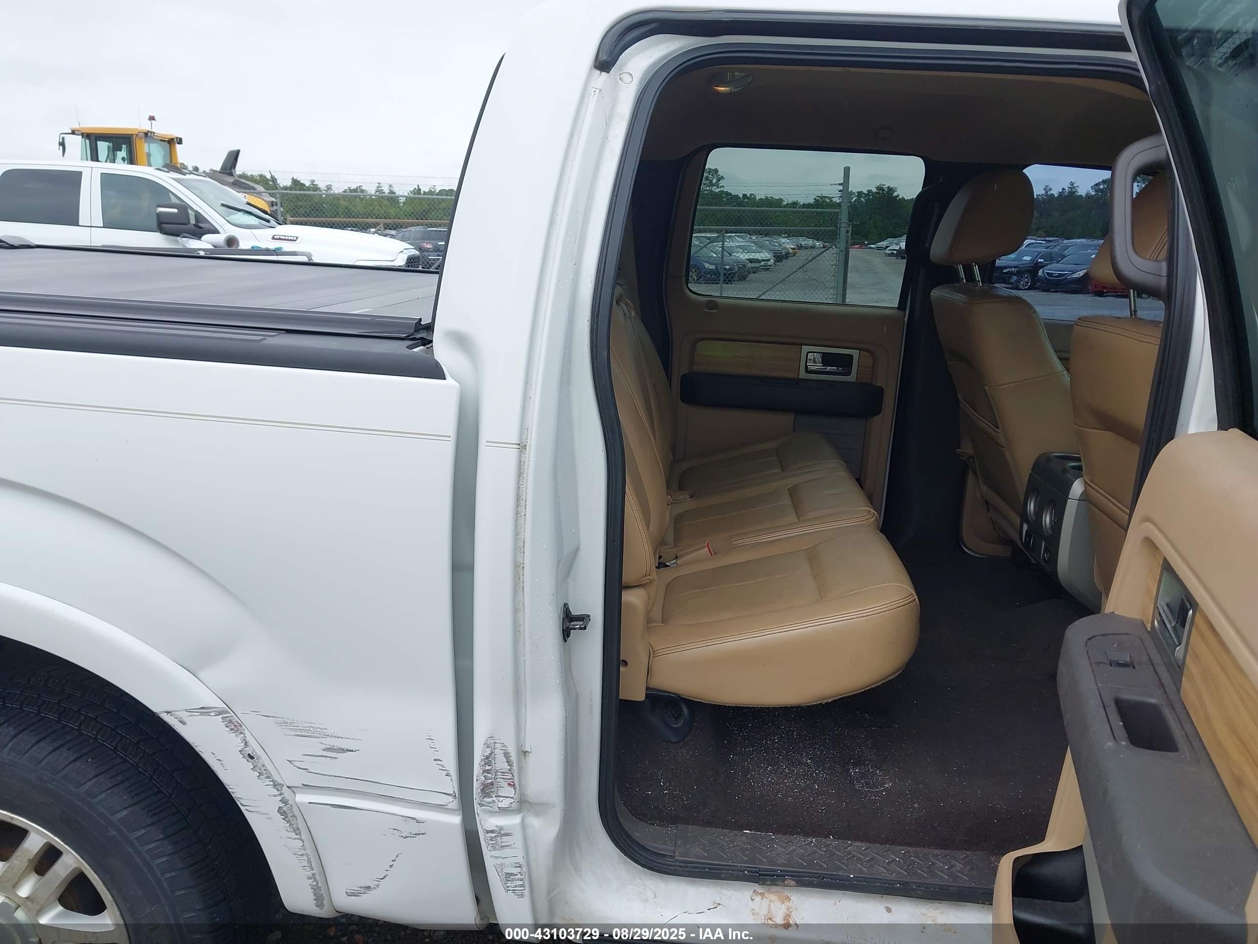 FORD F-150 image 8