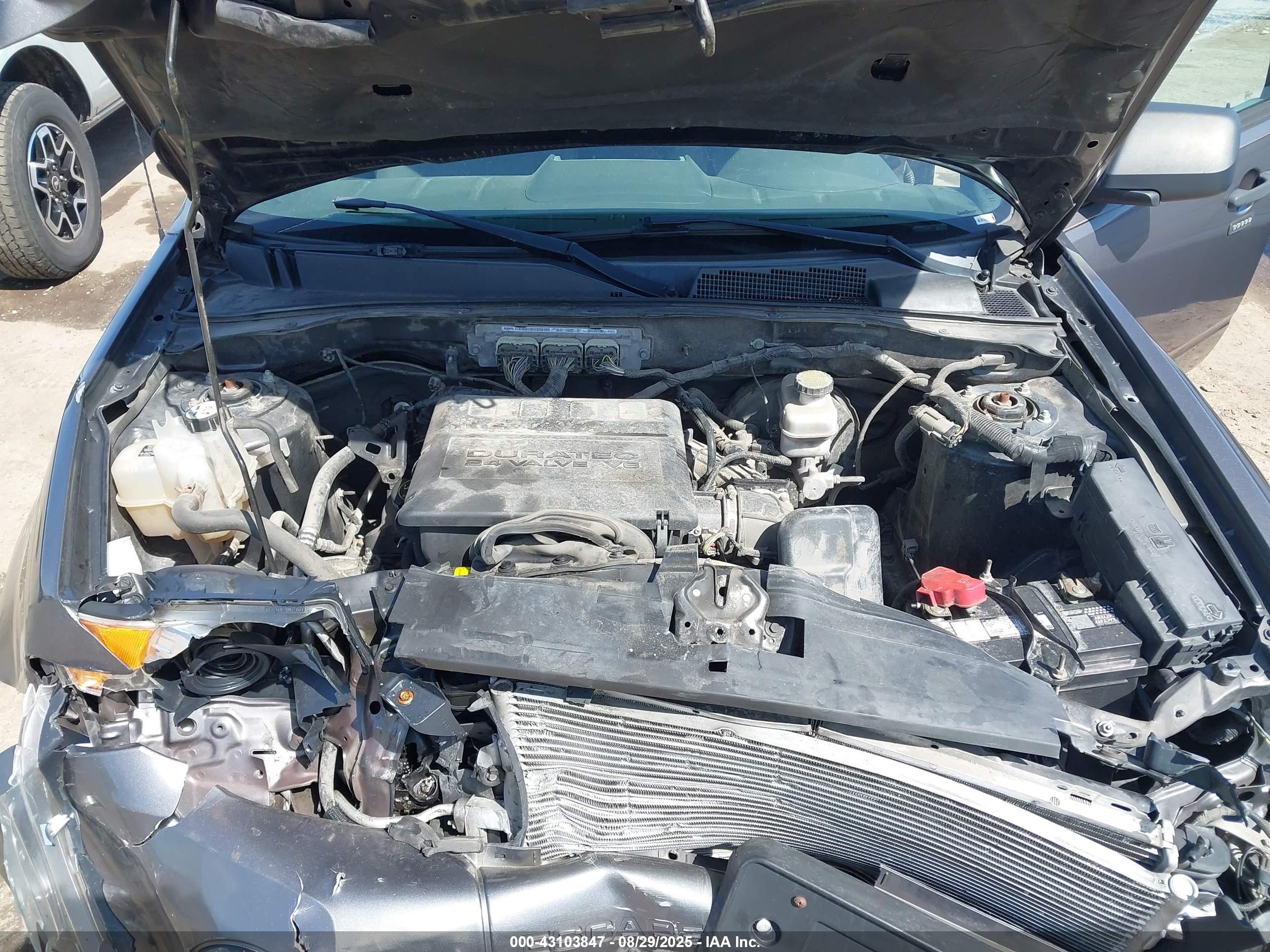 FORD ESCAPE image 10