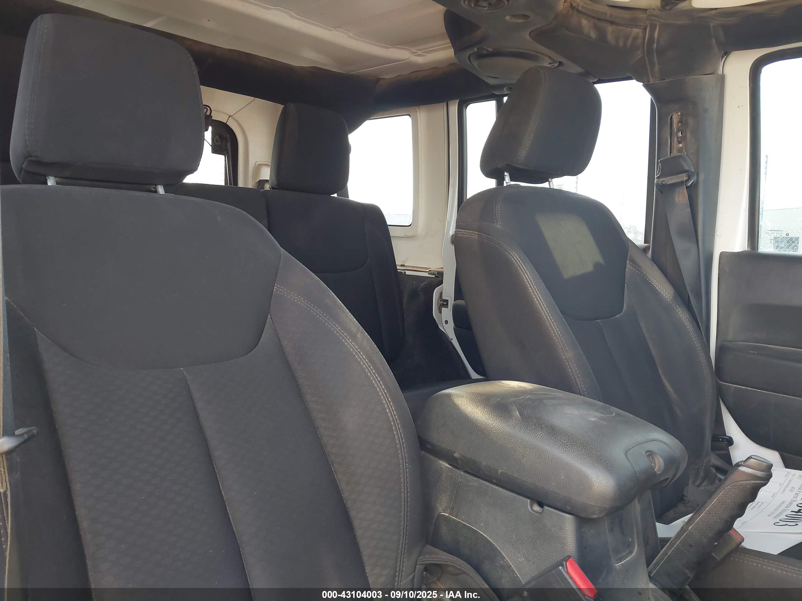 JEEP WRANGLER image 5