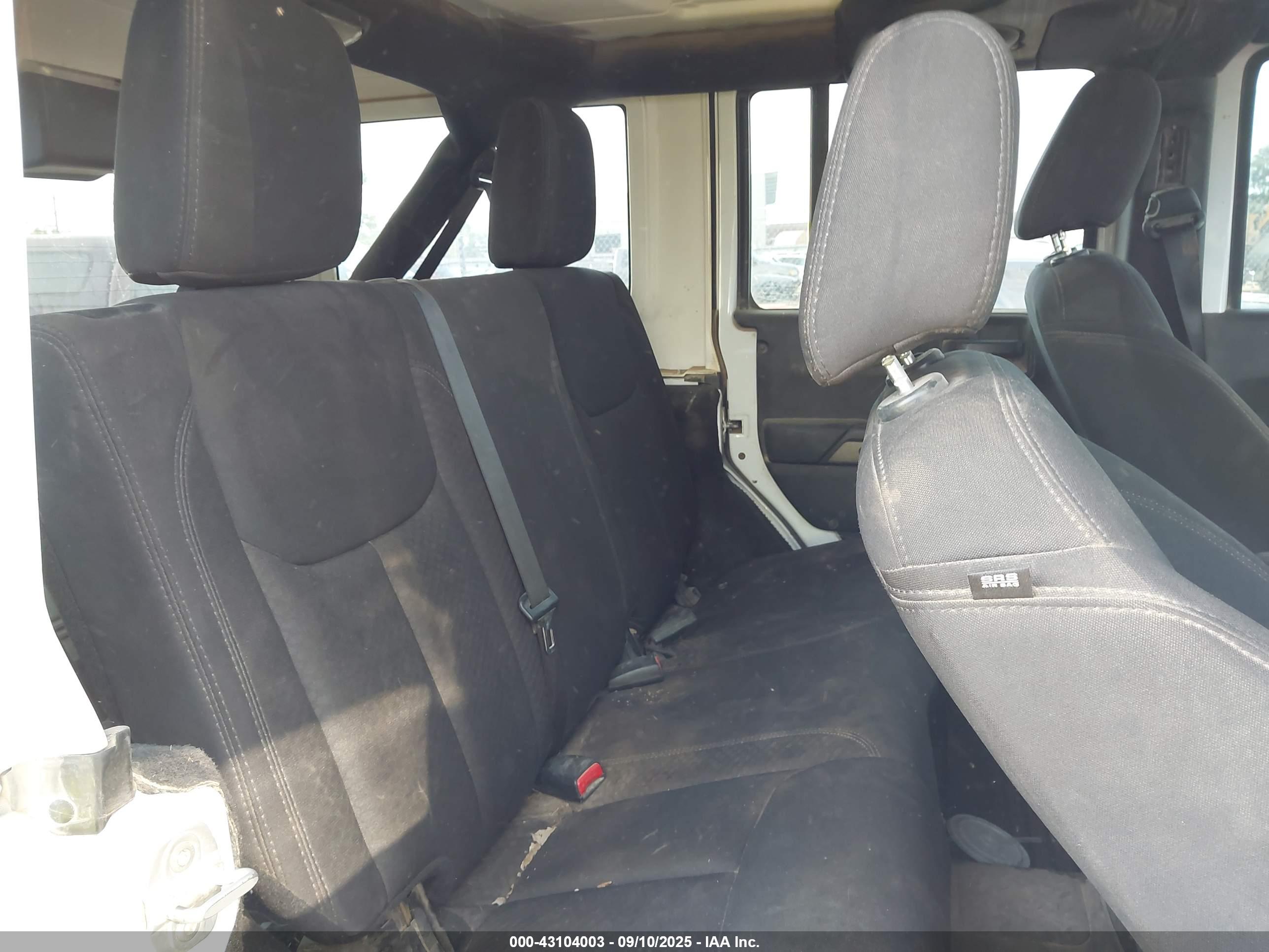 JEEP WRANGLER image 8