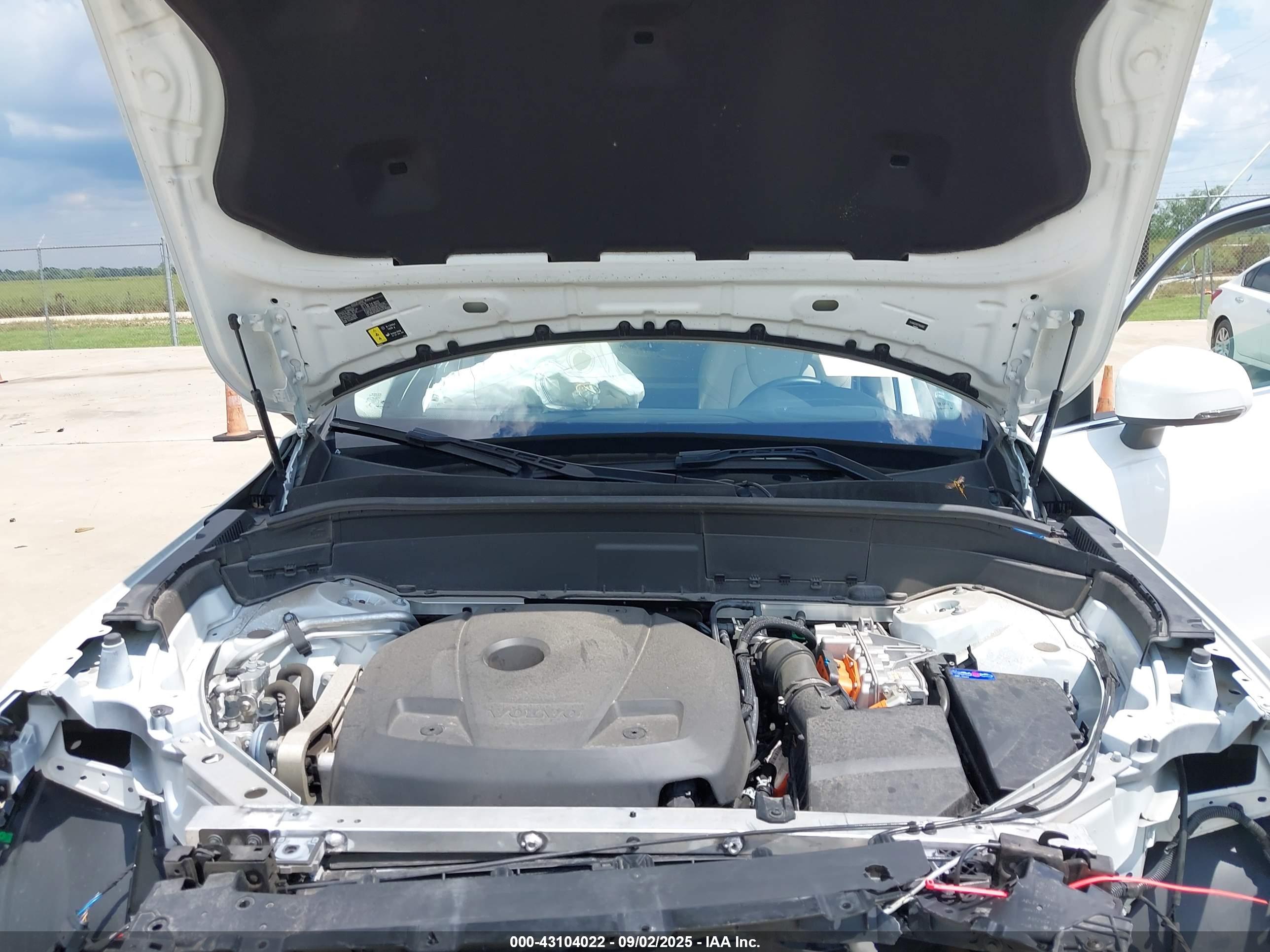 VOLVO XC90 image 10