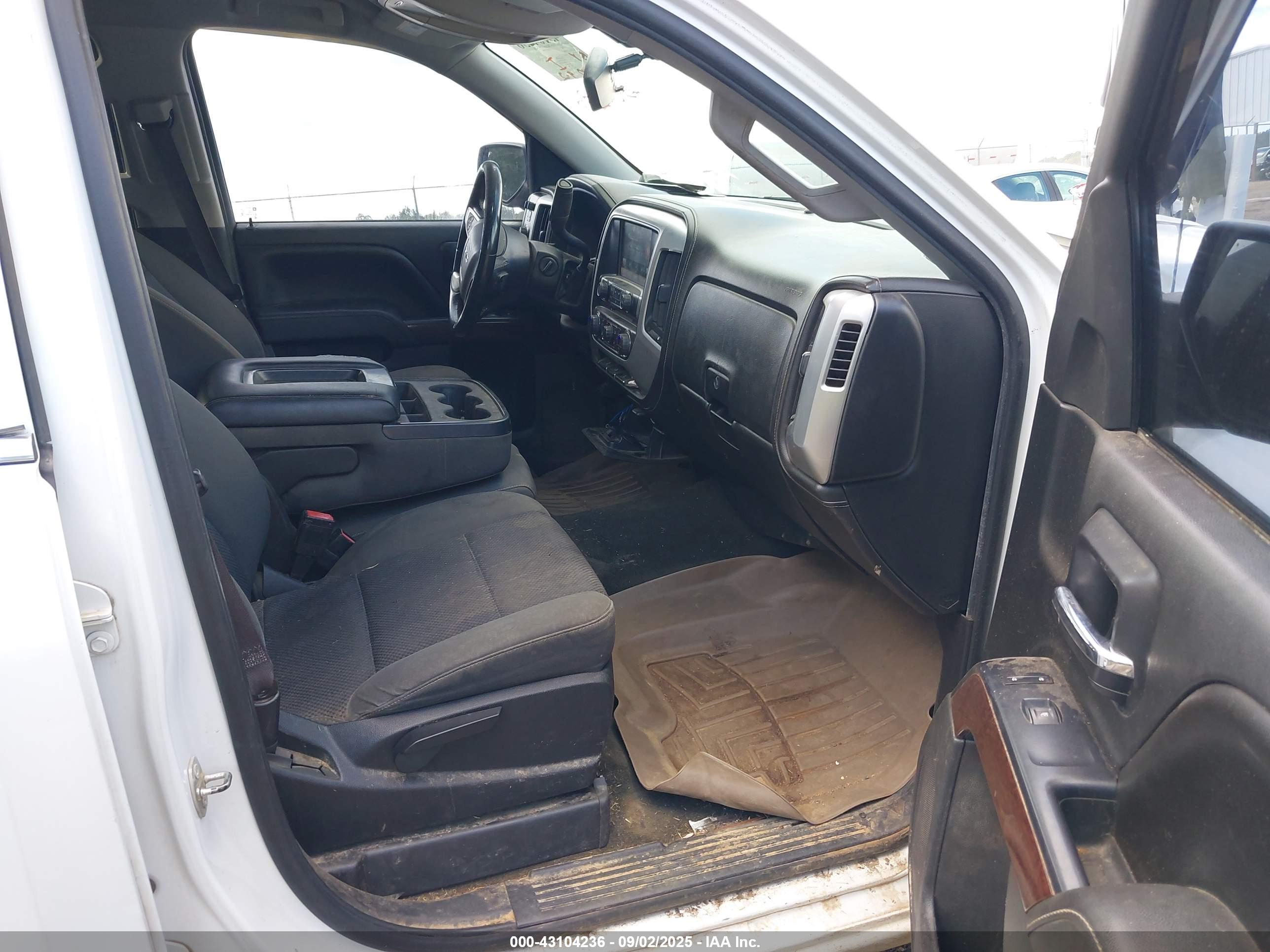 GMC SIERRA image 5