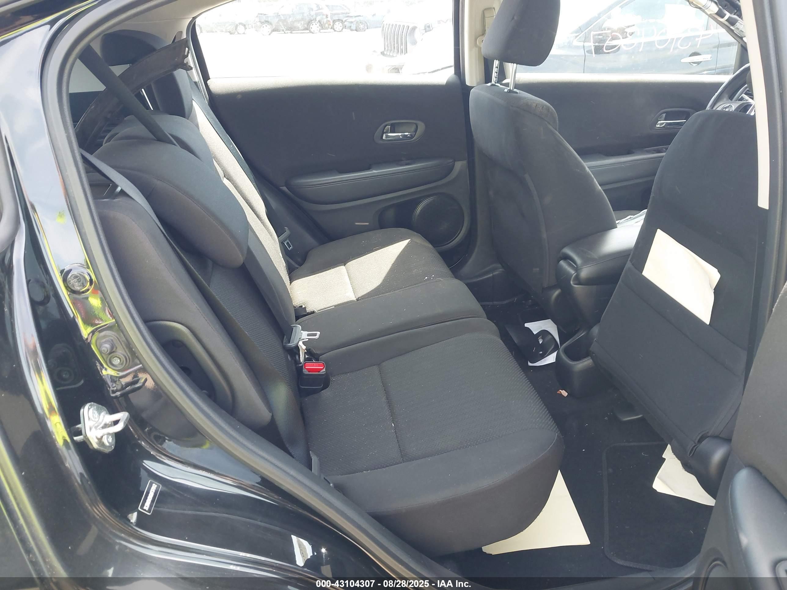 HONDA HR-V image 8
