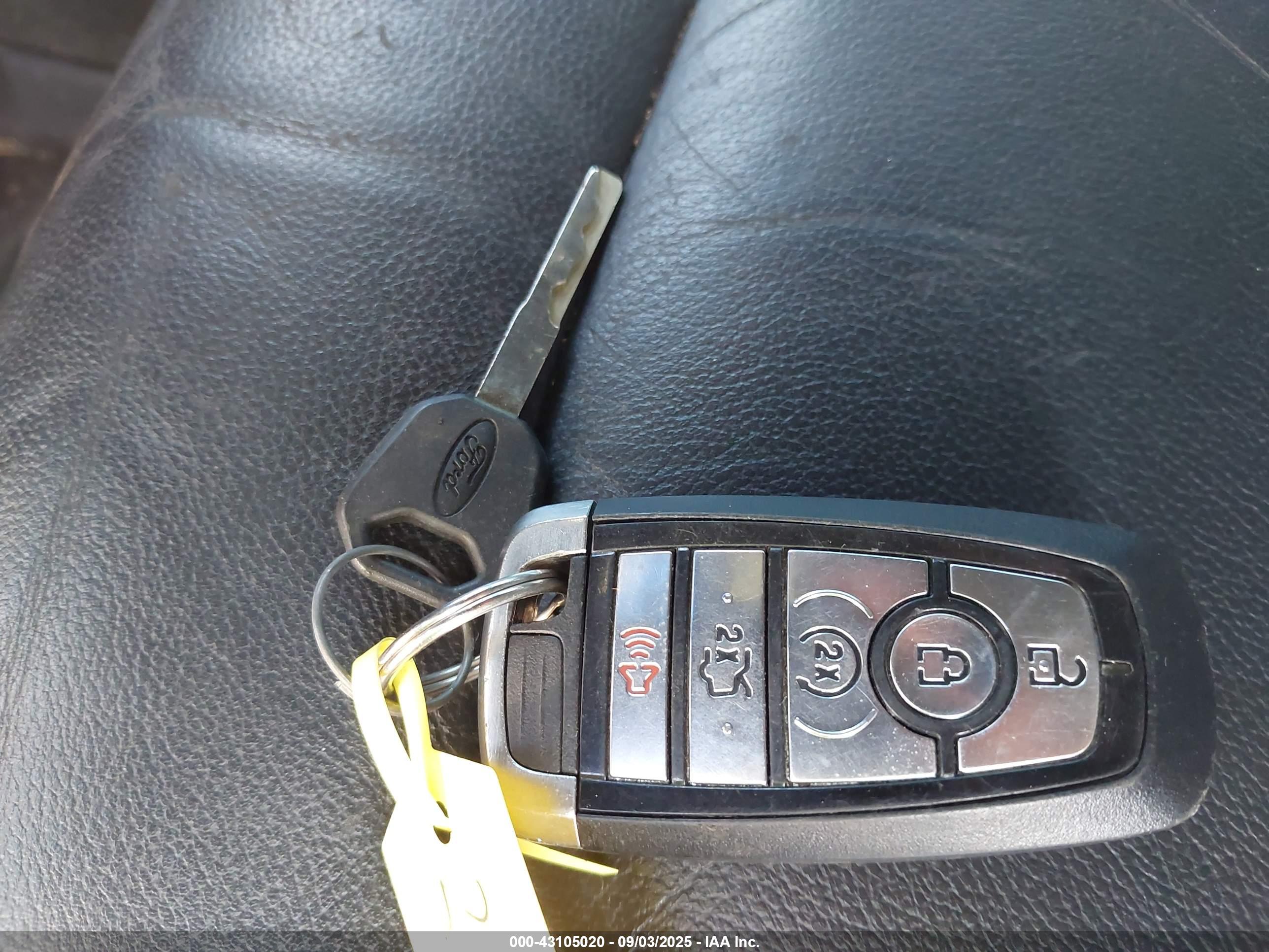 FORD EXPLORER image 11