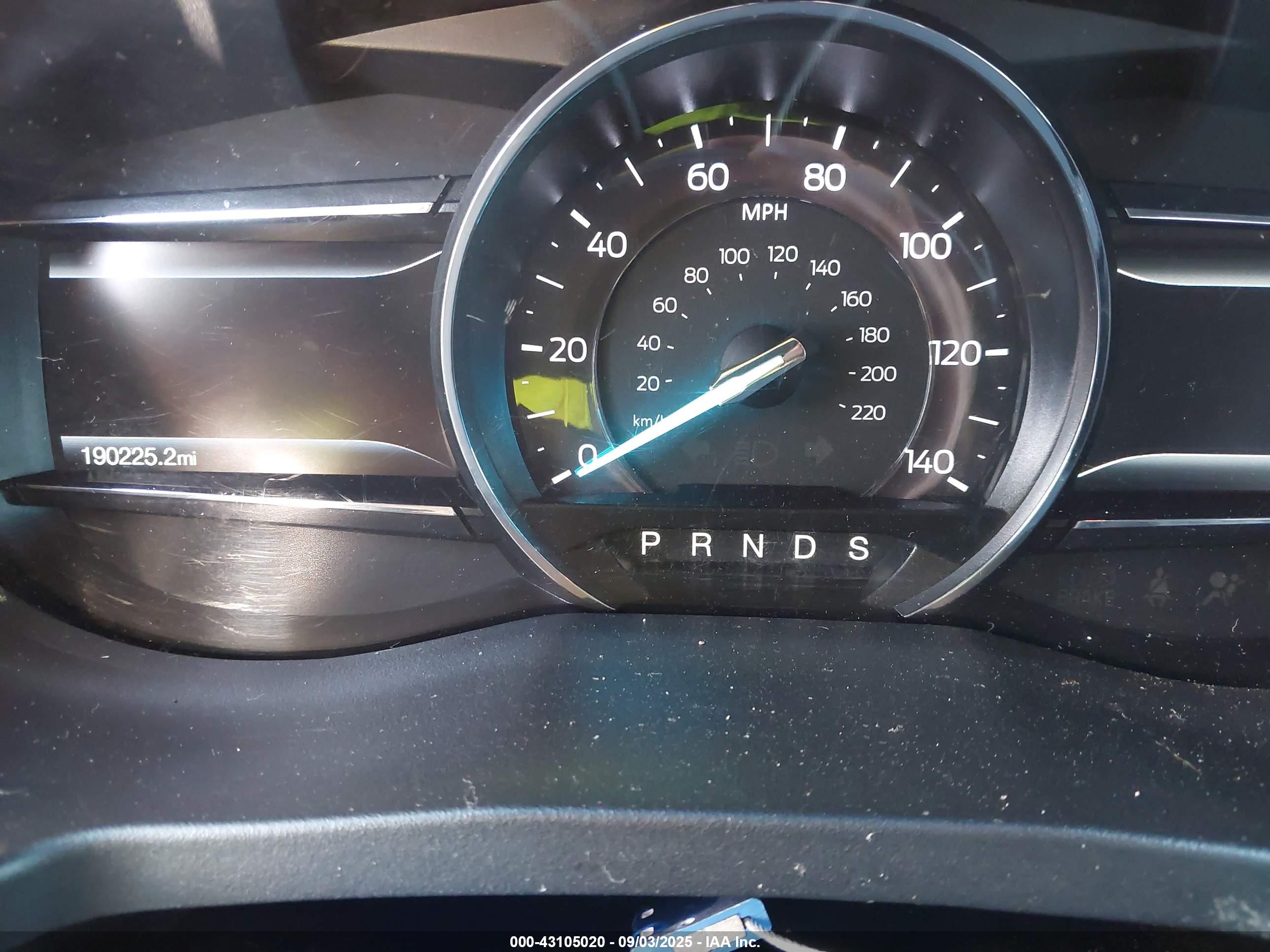 FORD EXPLORER image 7