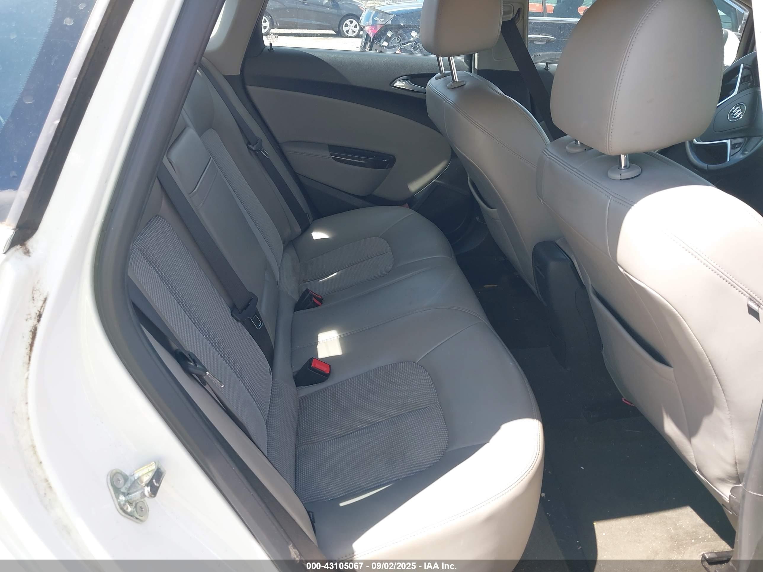 BUICK VERANO image 8