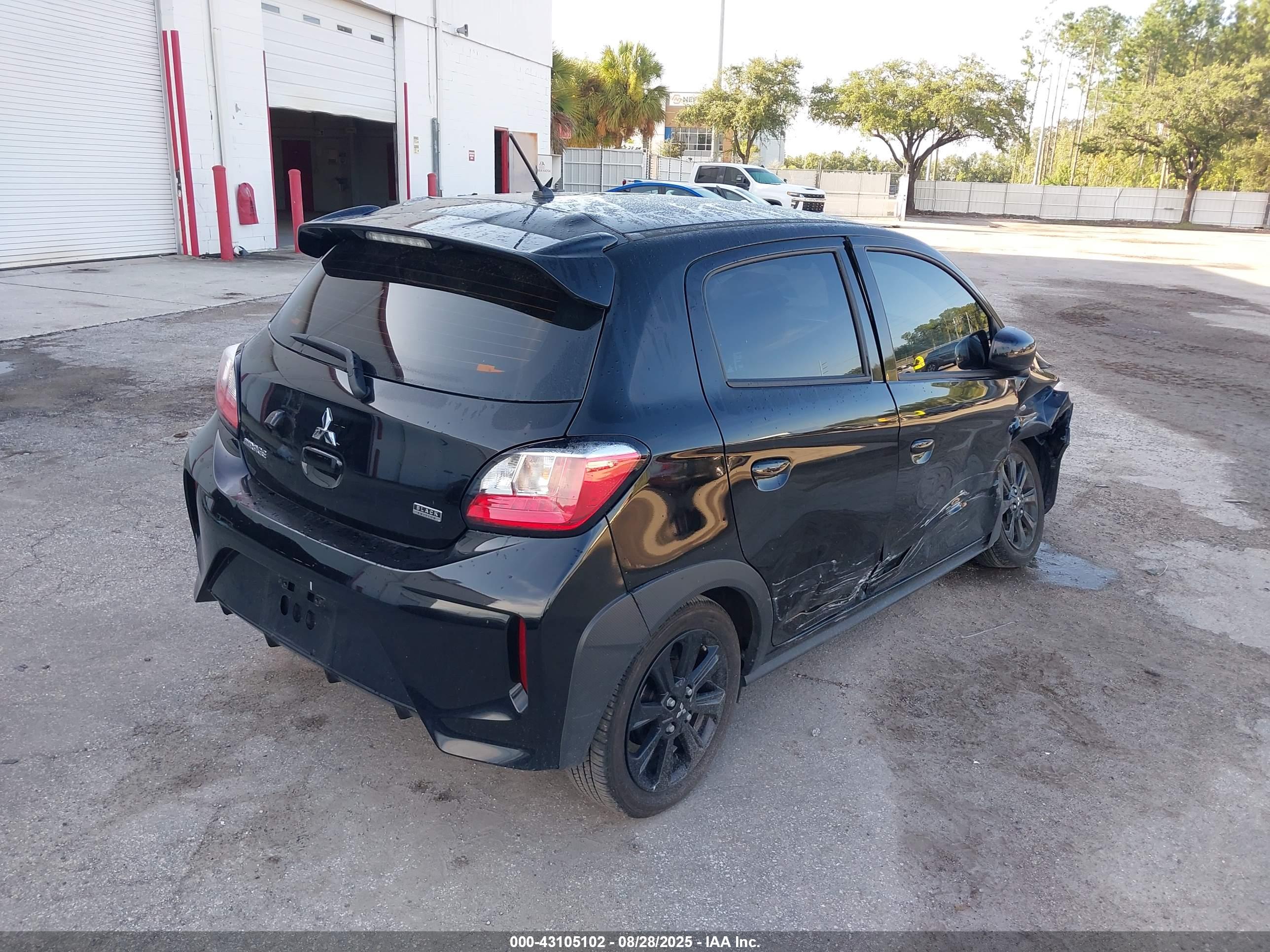 MITSUBISHI MIRAGE image 4