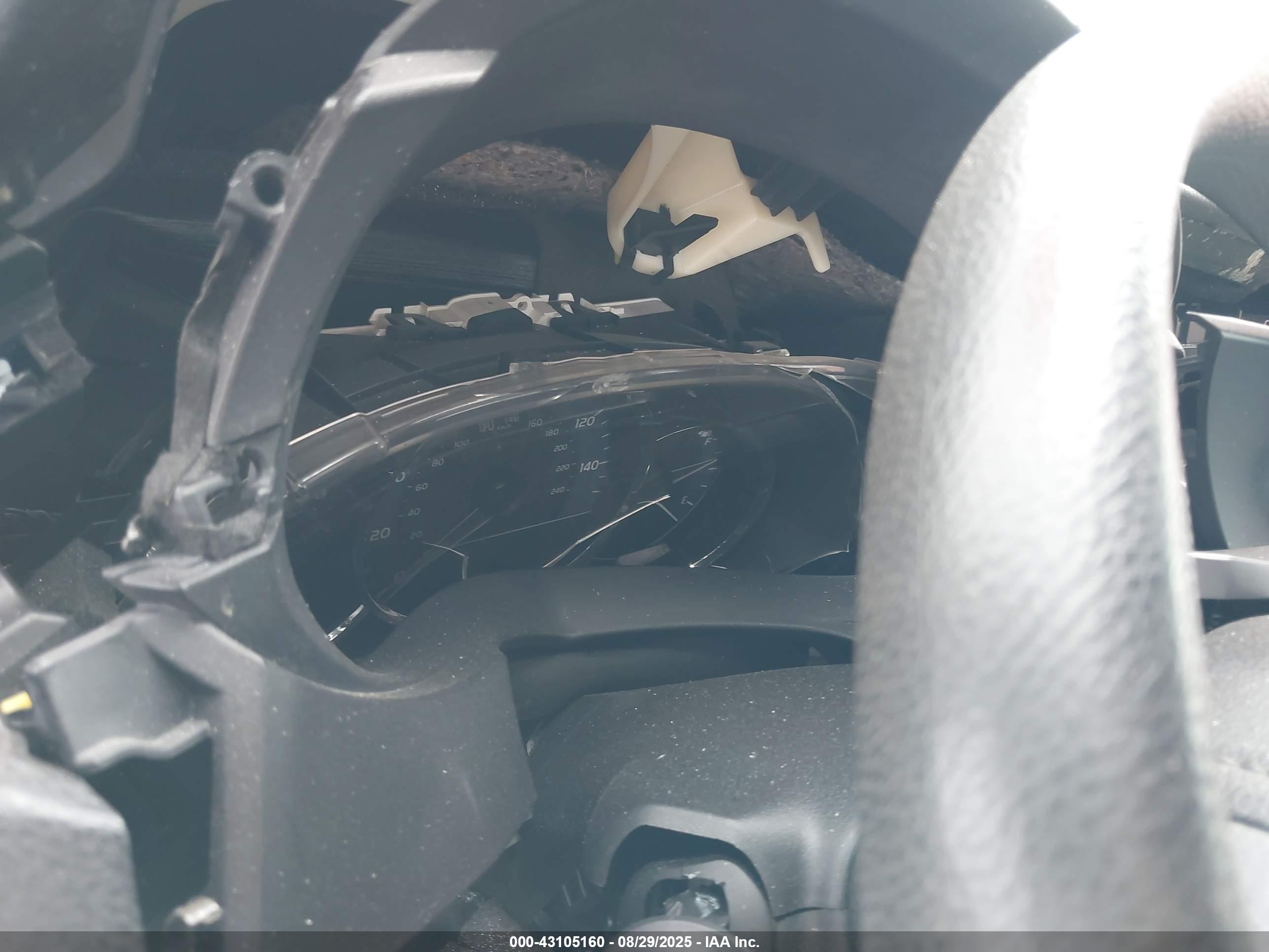 TOYOTA COROLLA image 7