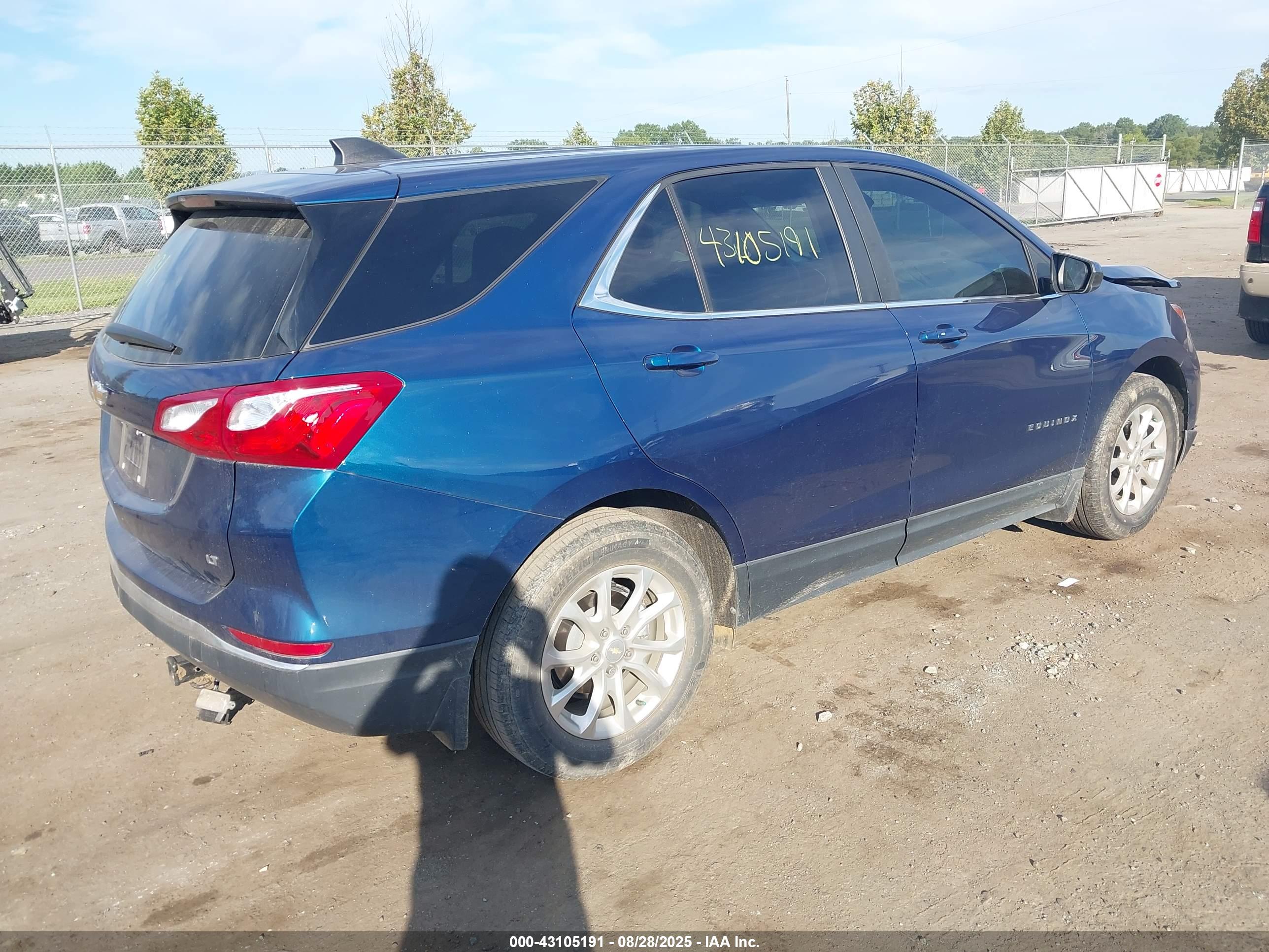 CHEVROLET EQUINOX image 4