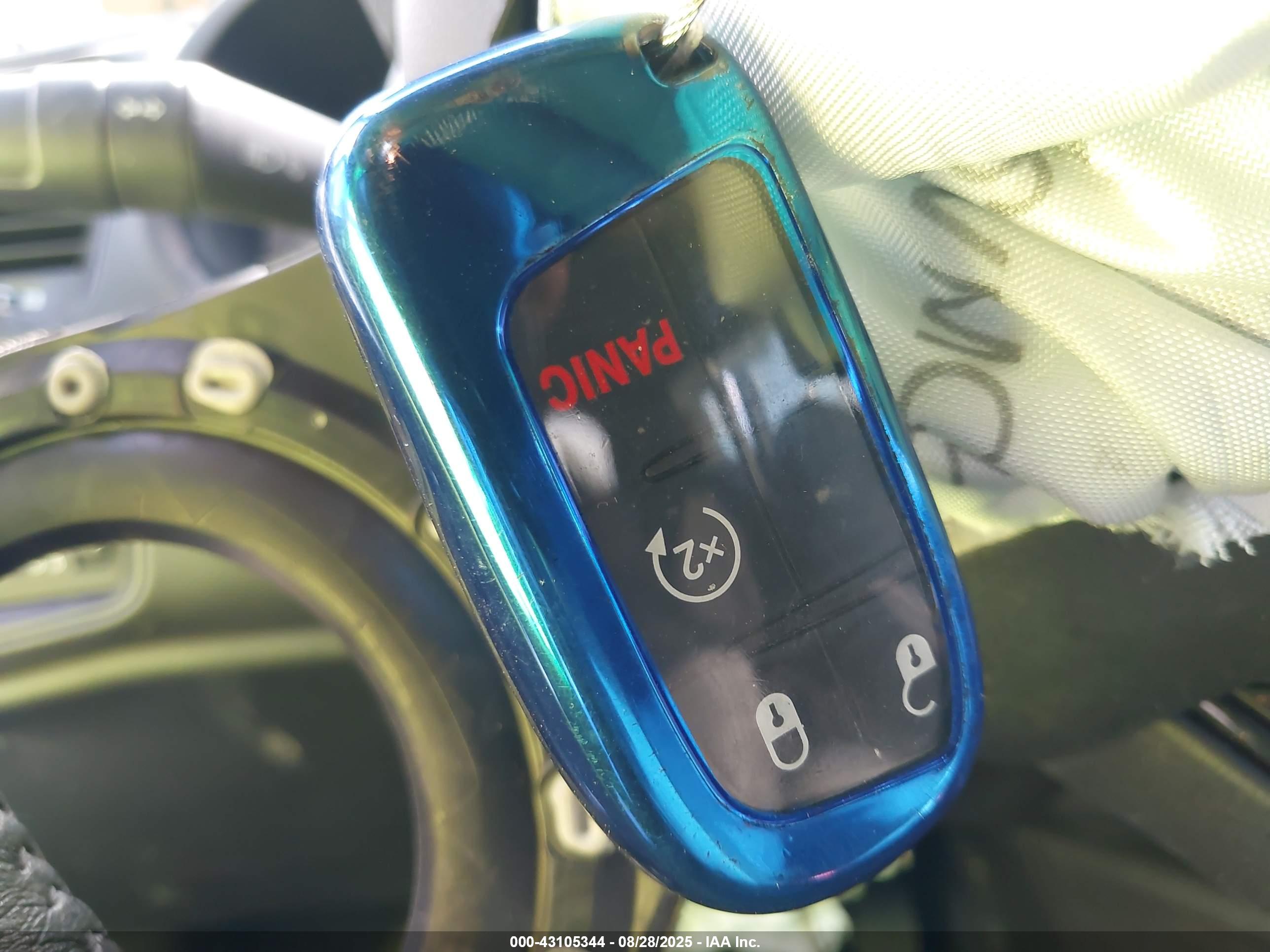 JEEP RENEGADE image 11