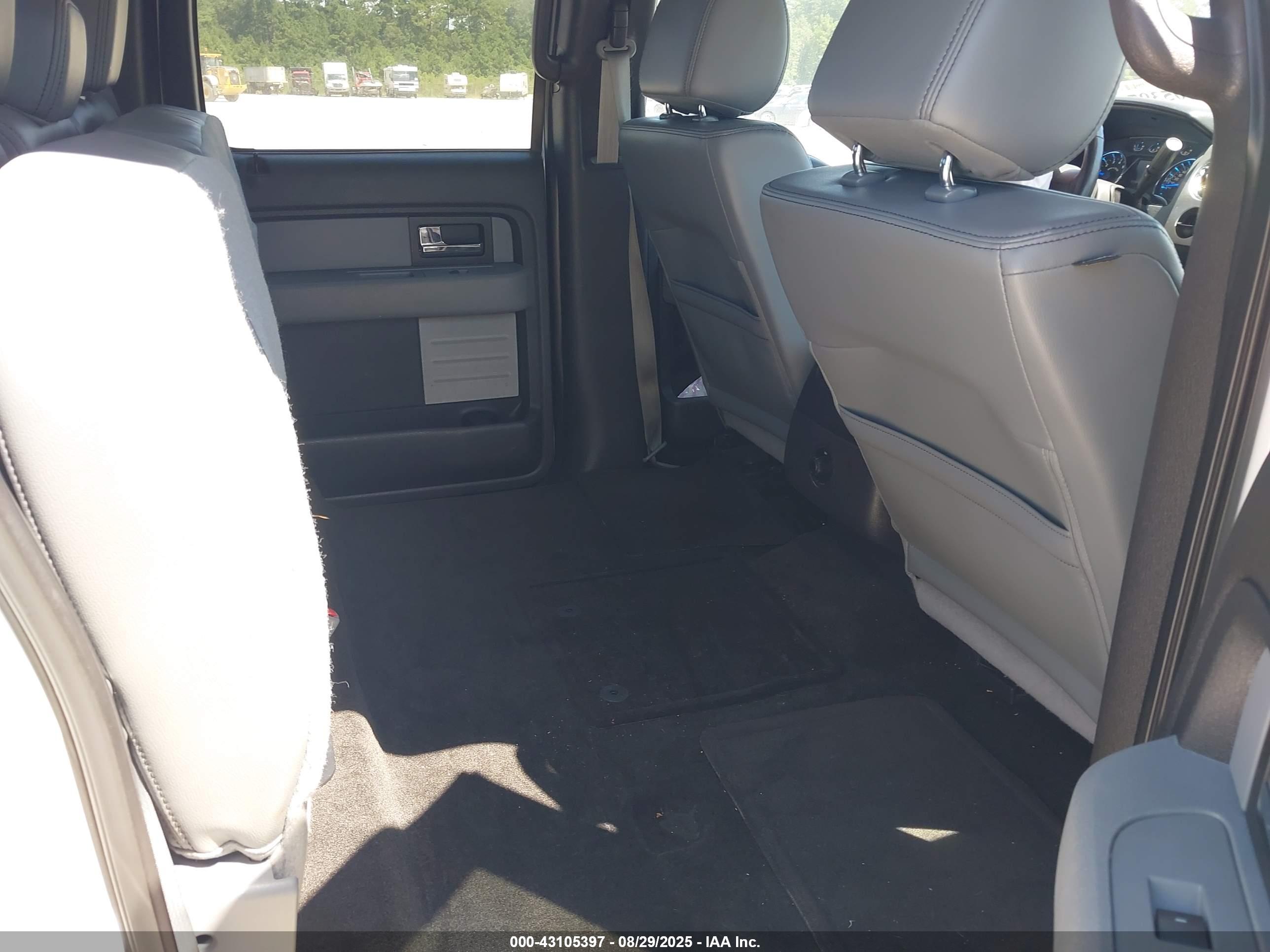 FORD F-150 image 8