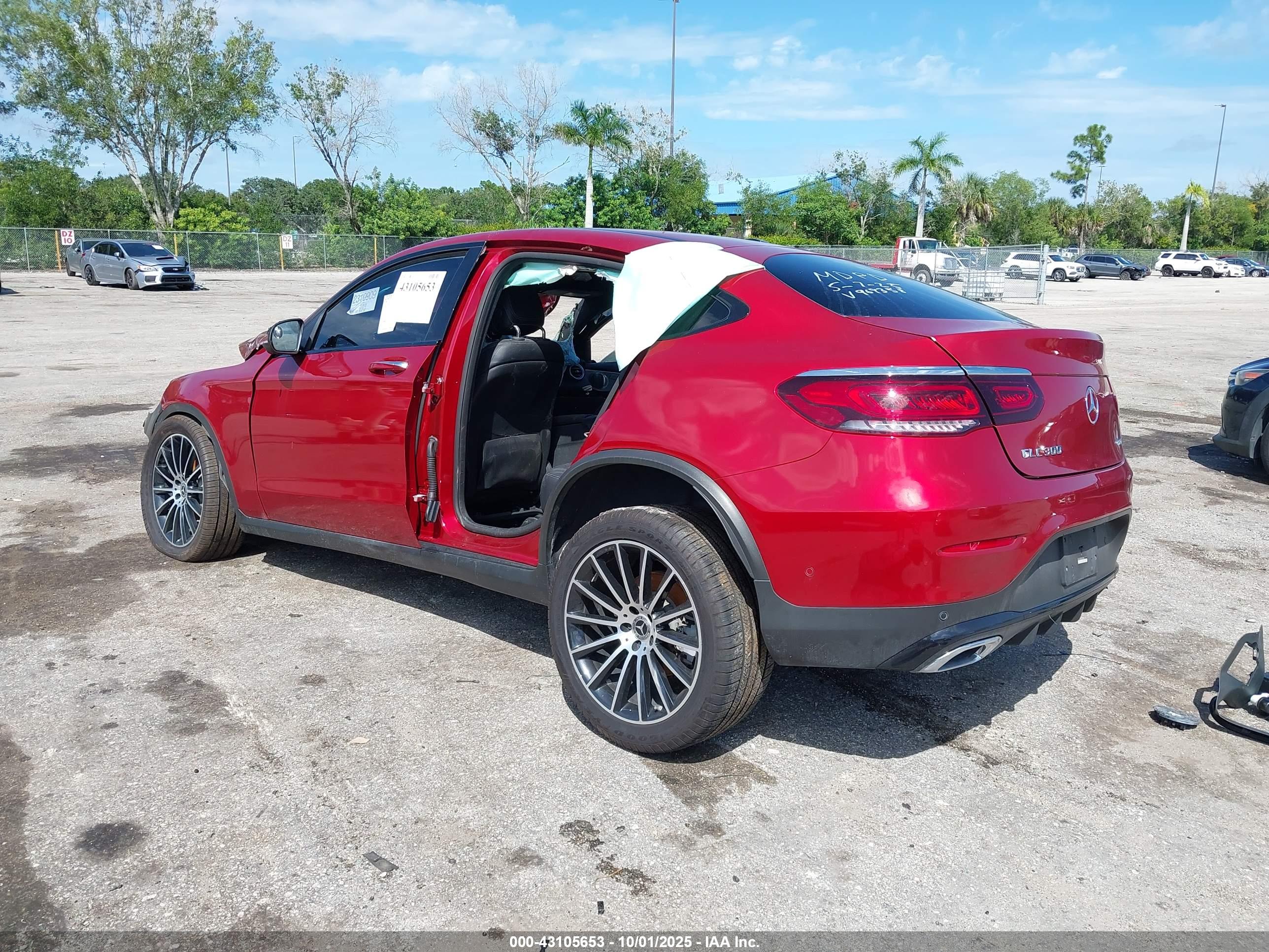 MERCEDES-BENZ GLC image 3