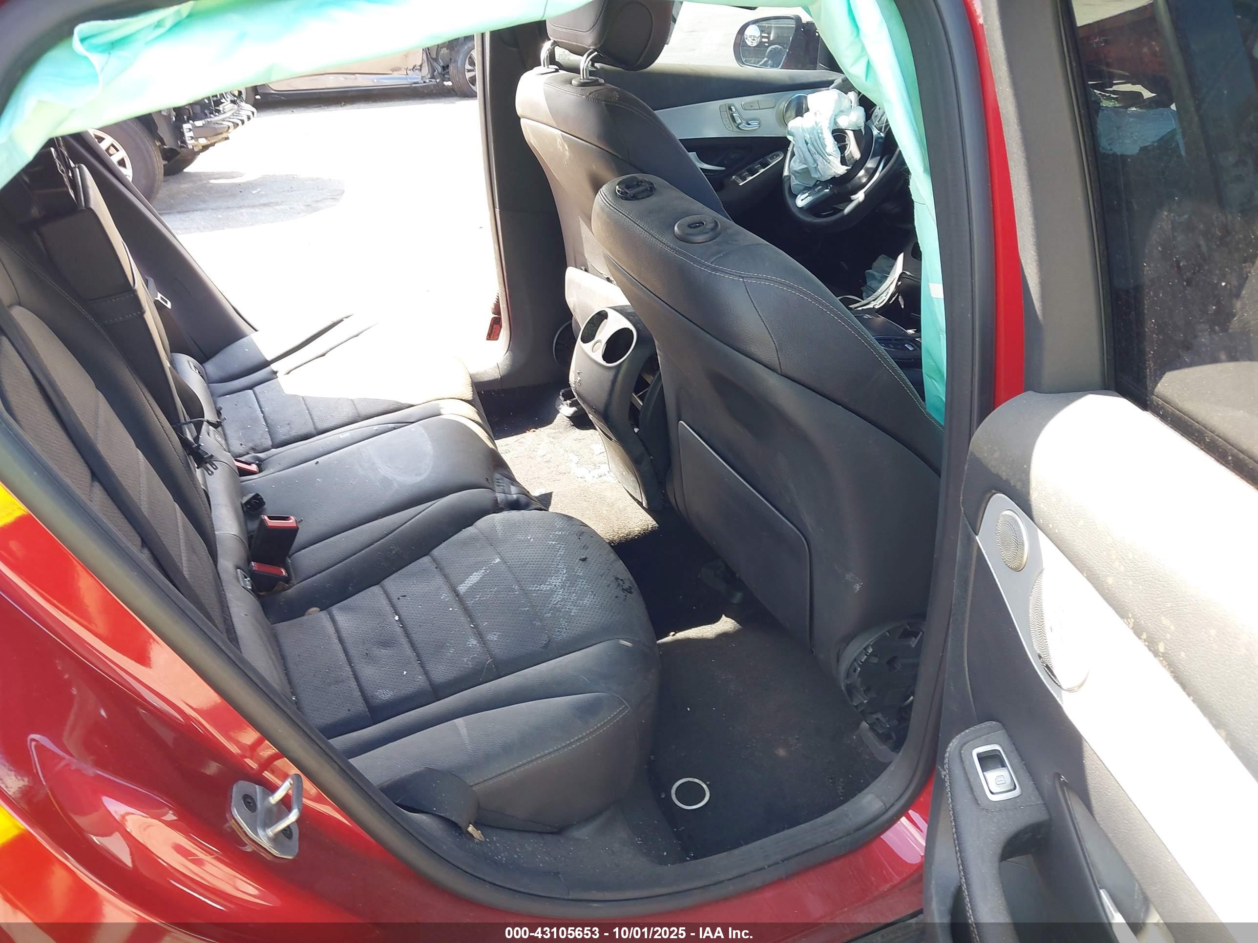 MERCEDES-BENZ GLC image 8