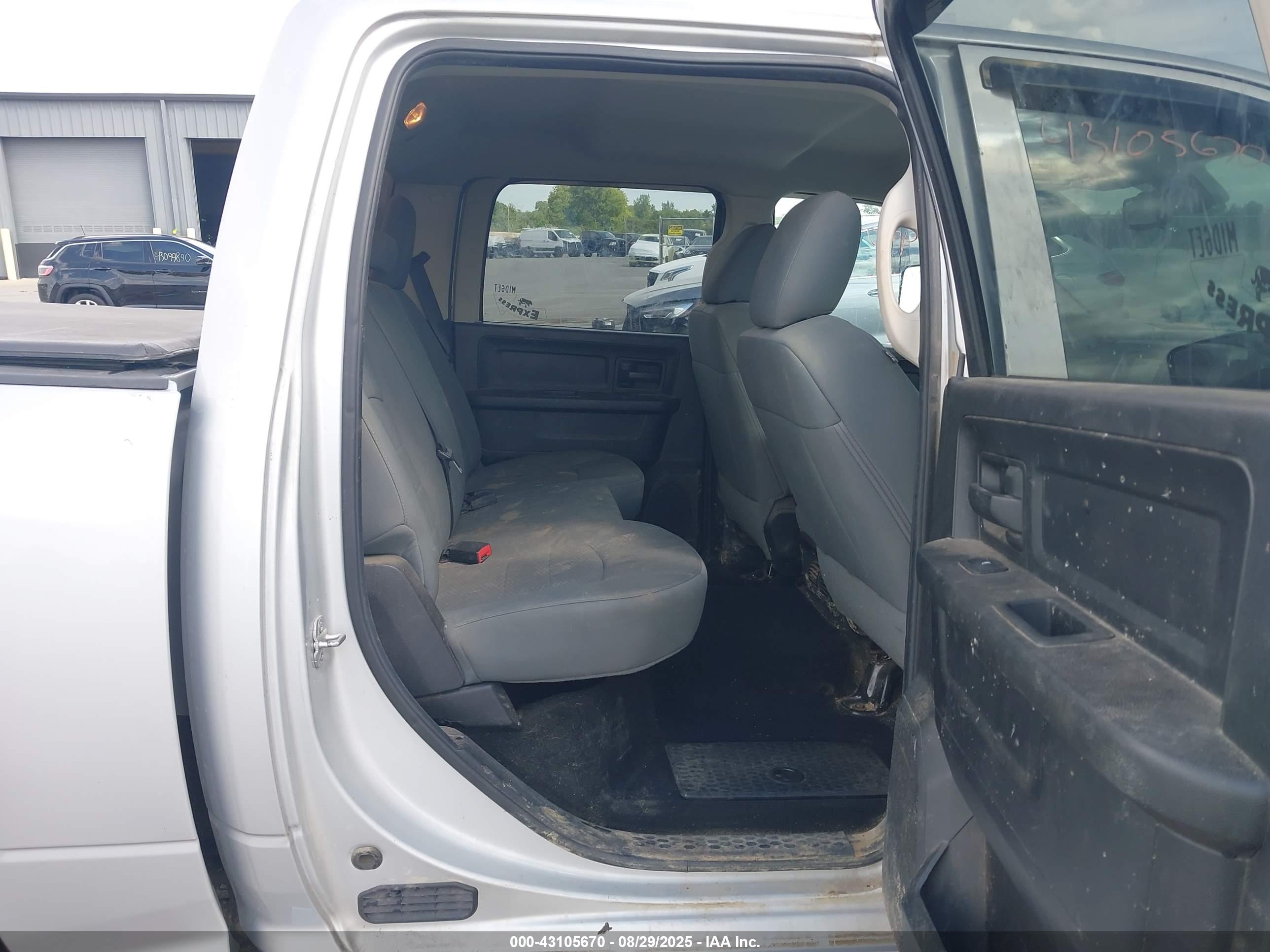 RAM 1500 image 8