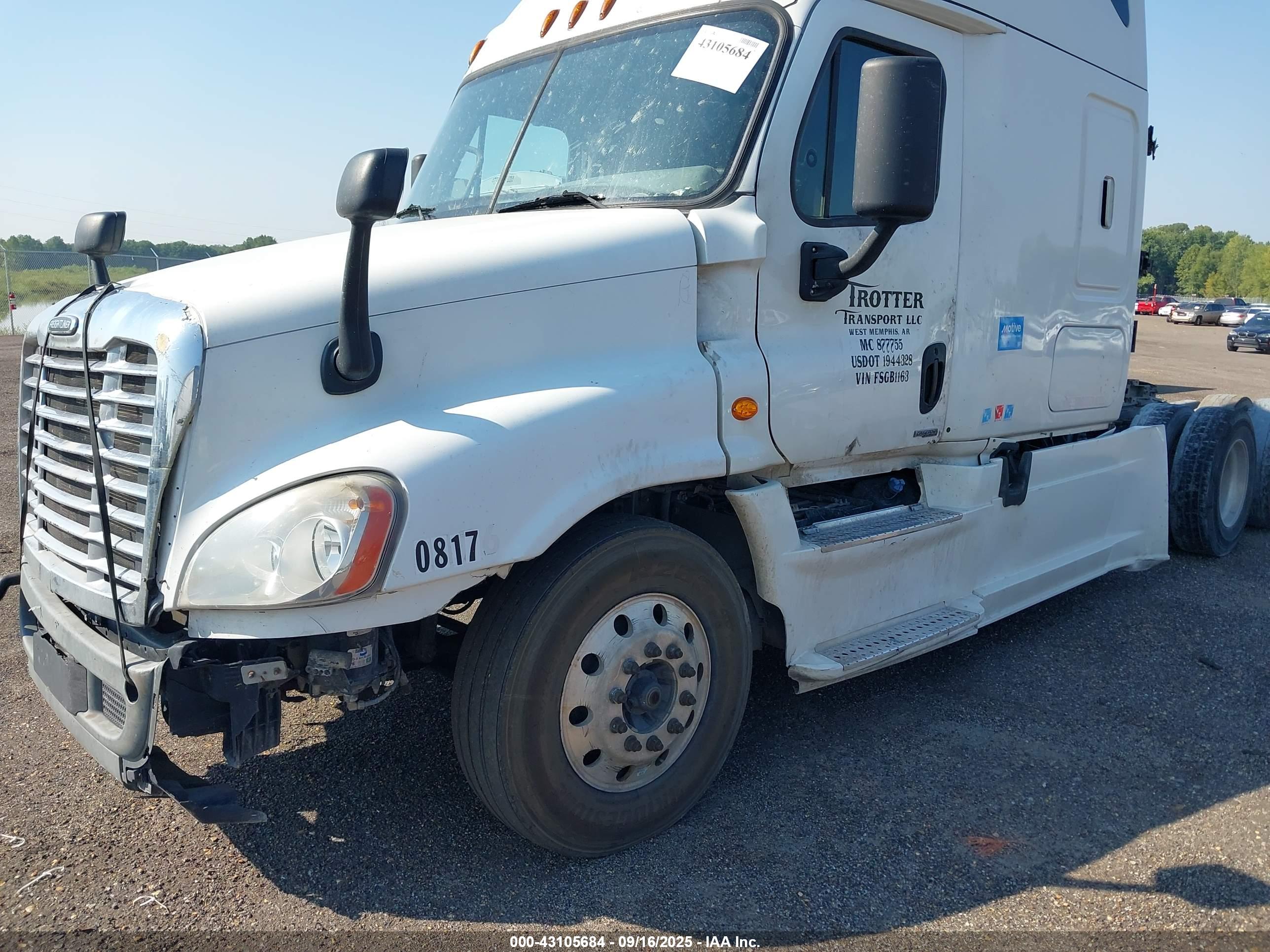 FREIGHTLINER CASCADIA image 2