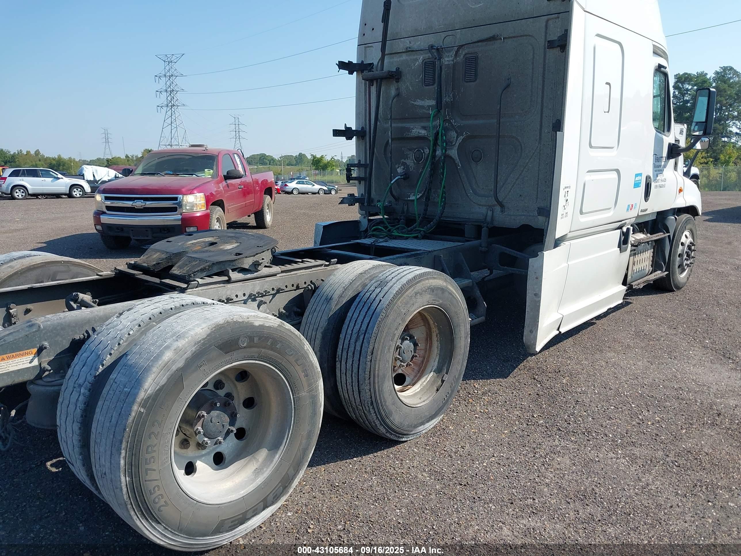 FREIGHTLINER CASCADIA image 4