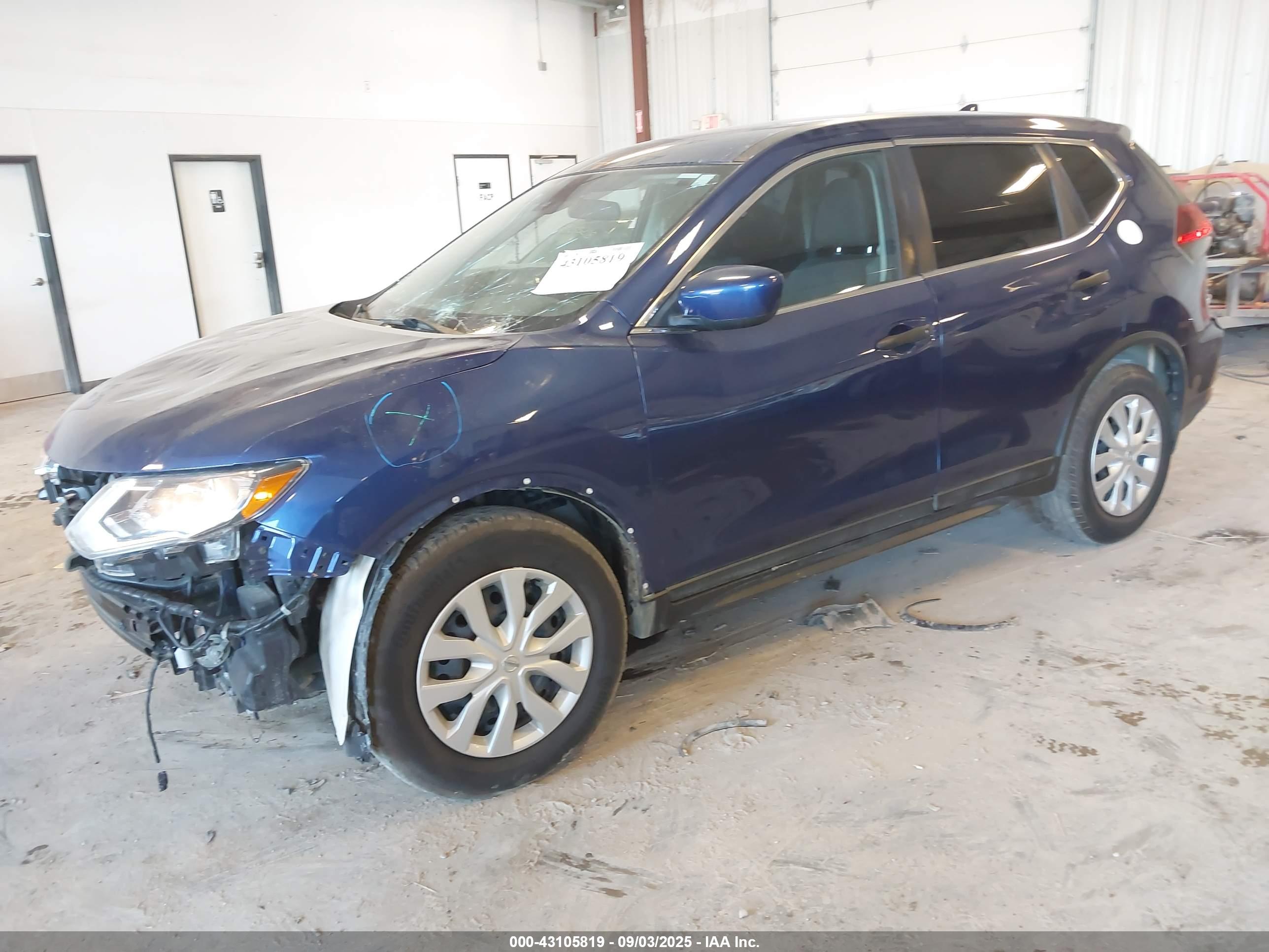 NISSAN ROGUE image 2