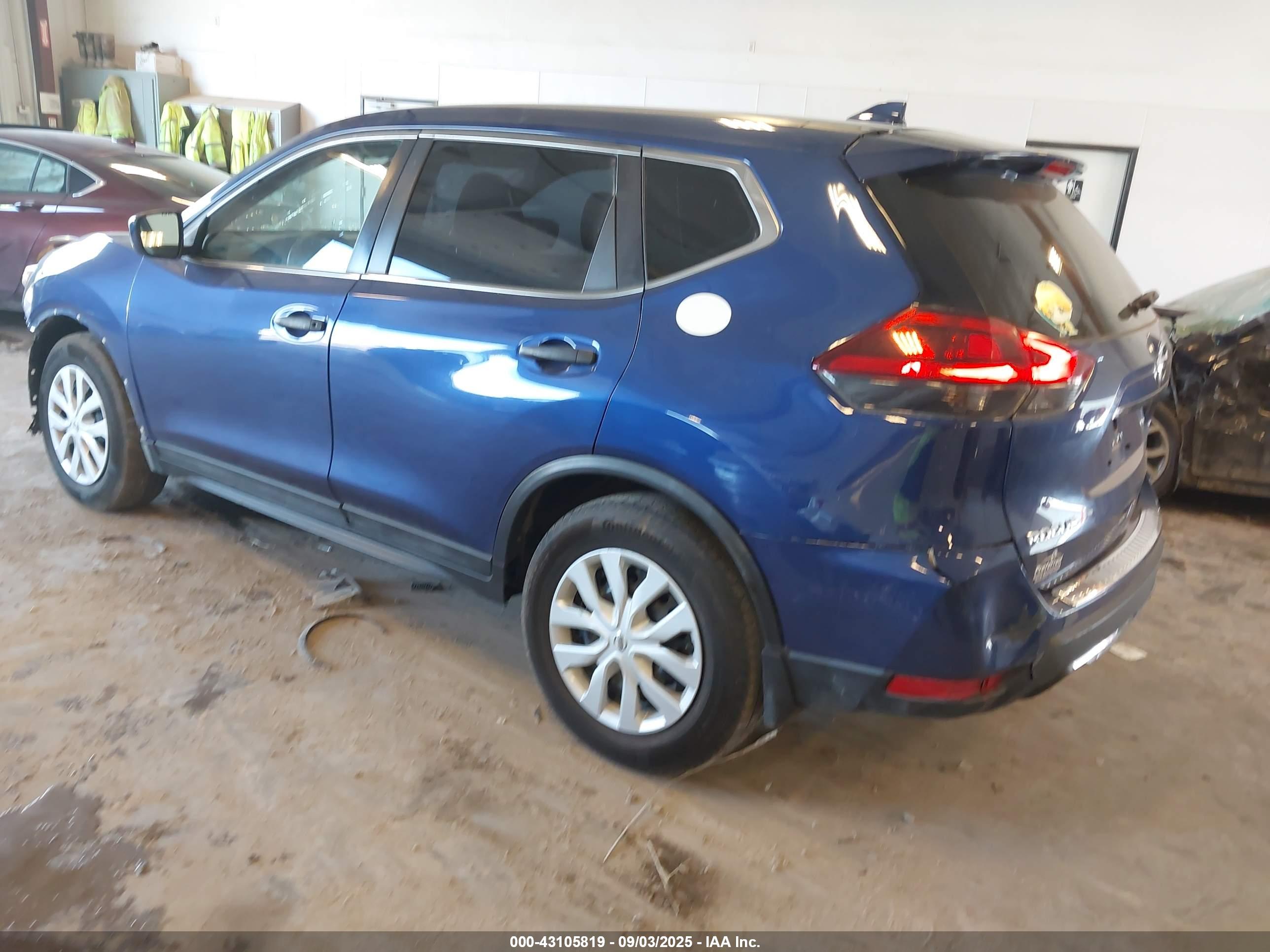NISSAN ROGUE image 3