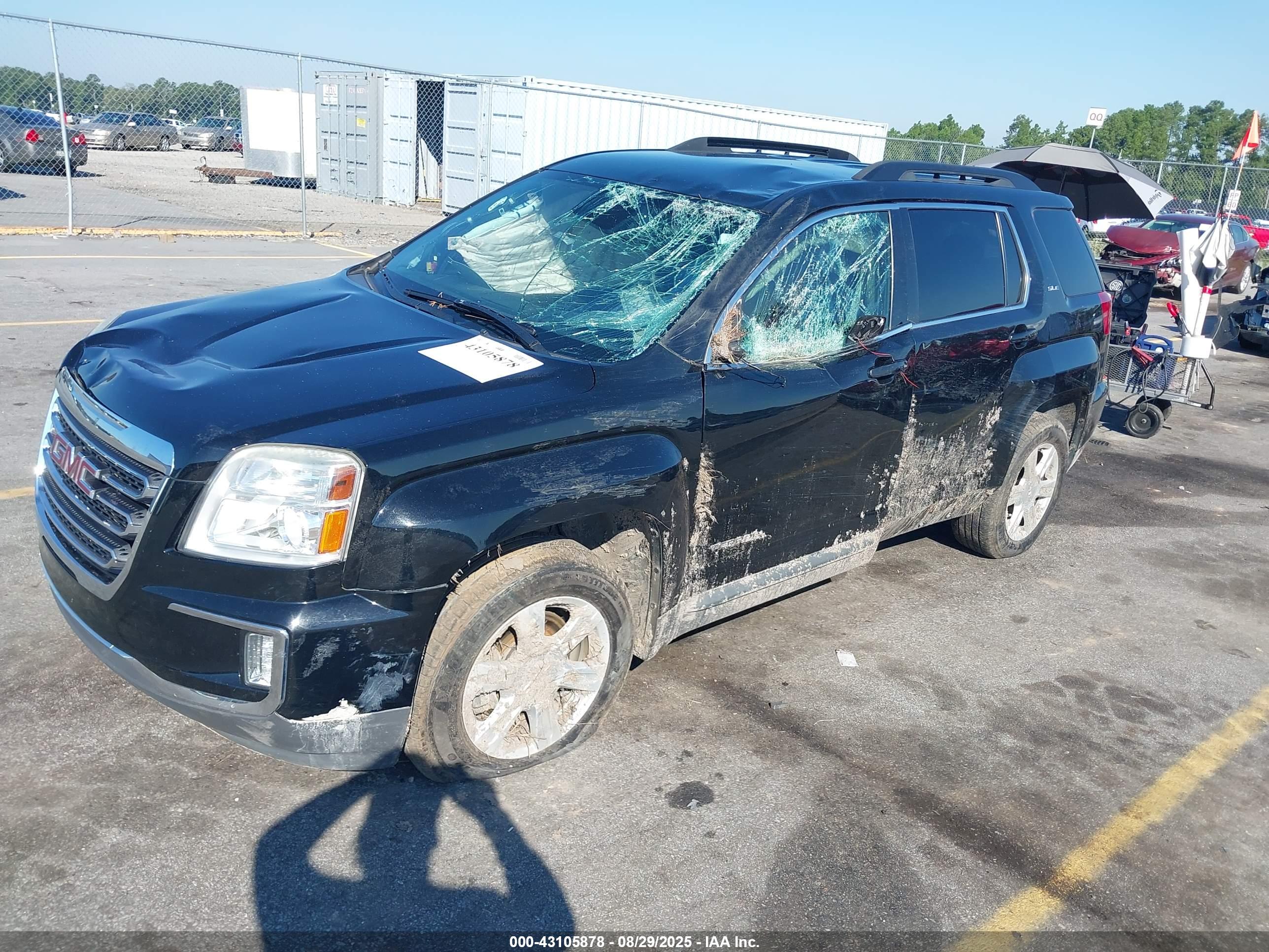 GMC TERRAIN image 2