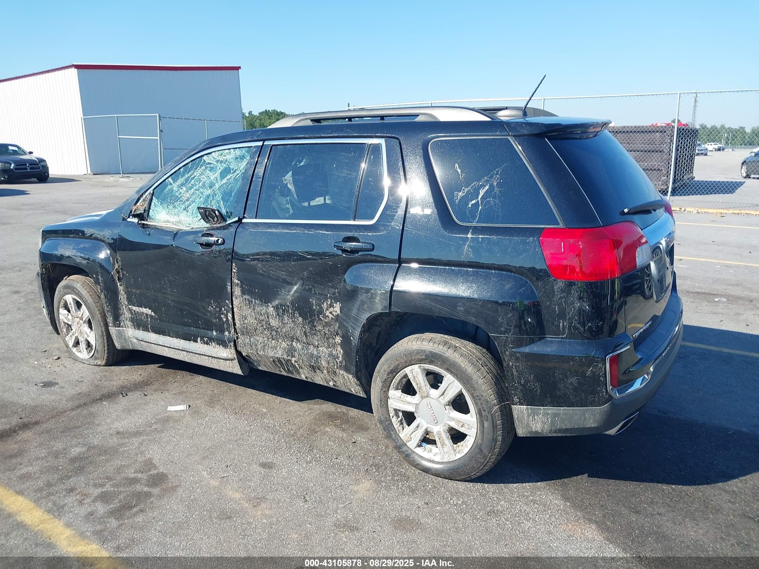 GMC TERRAIN image 3