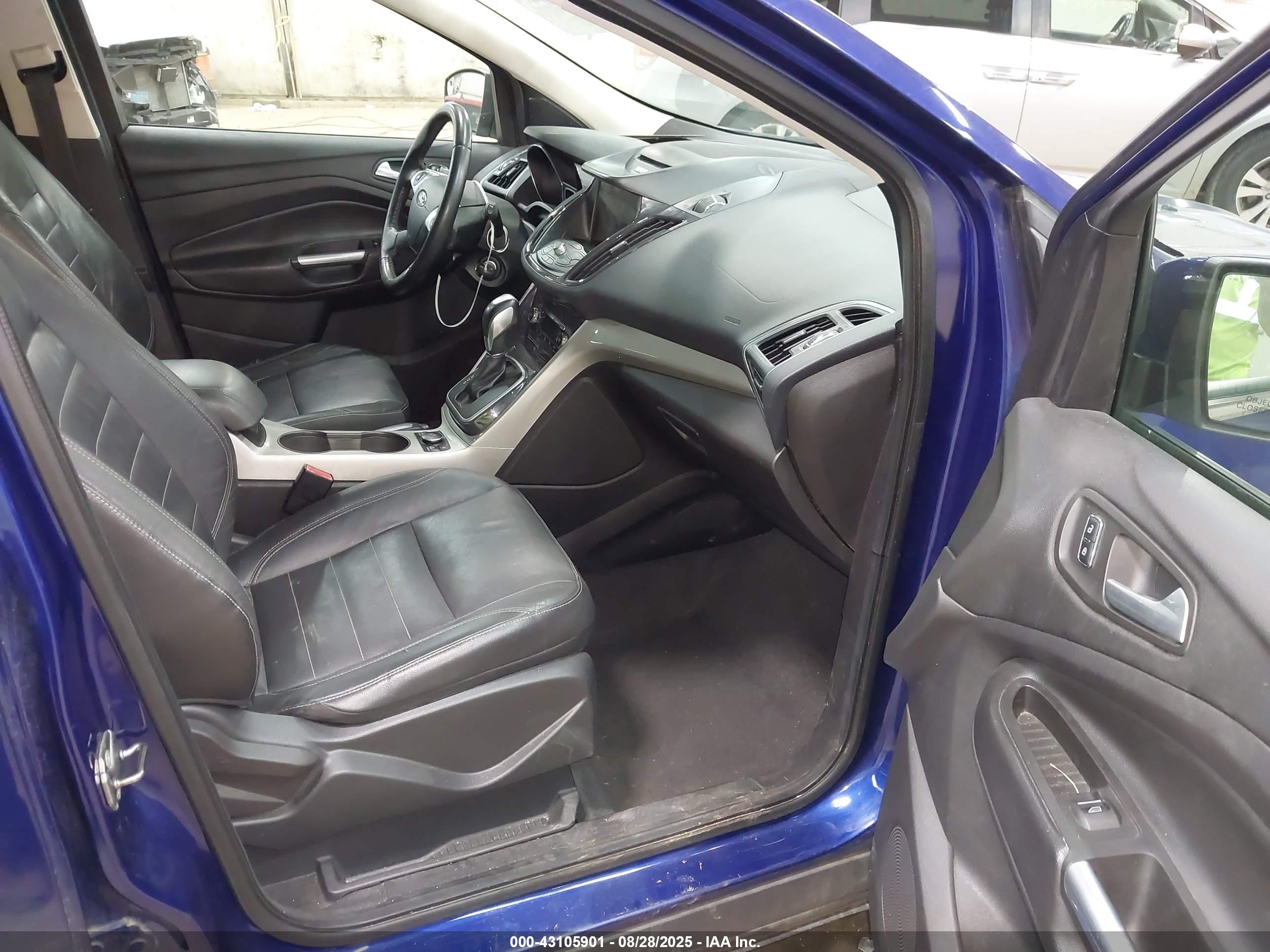 FORD ESCAPE image 5