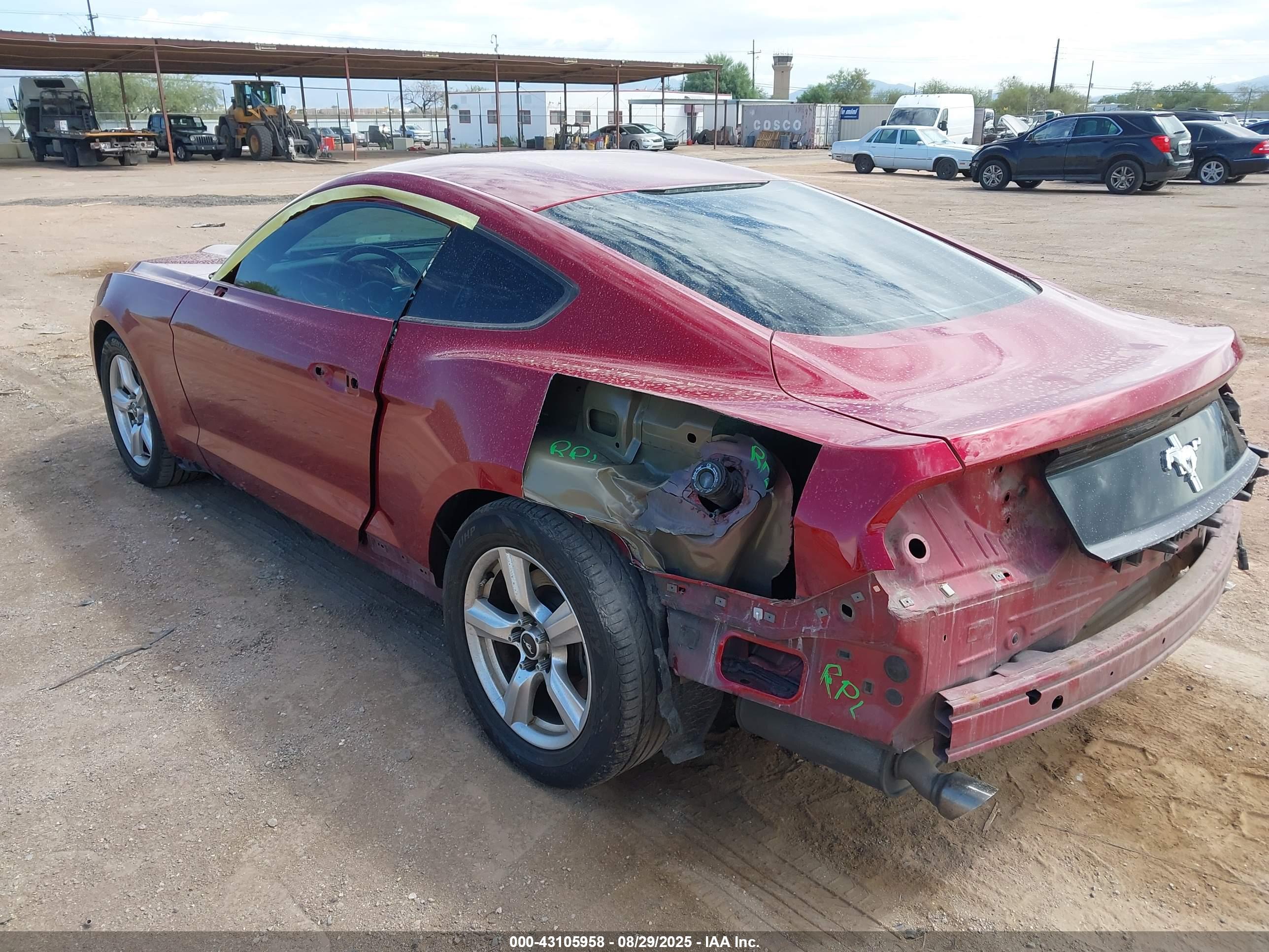 FORD MUSTANG image 3