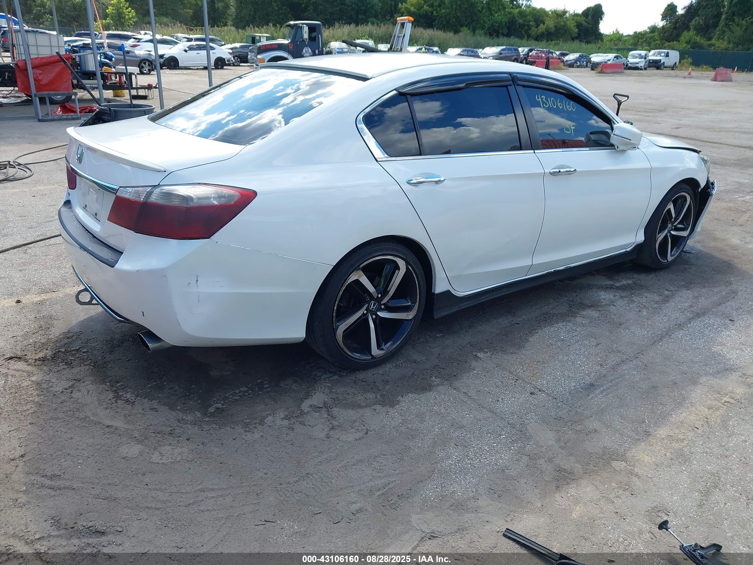 HONDA ACCORD image 4