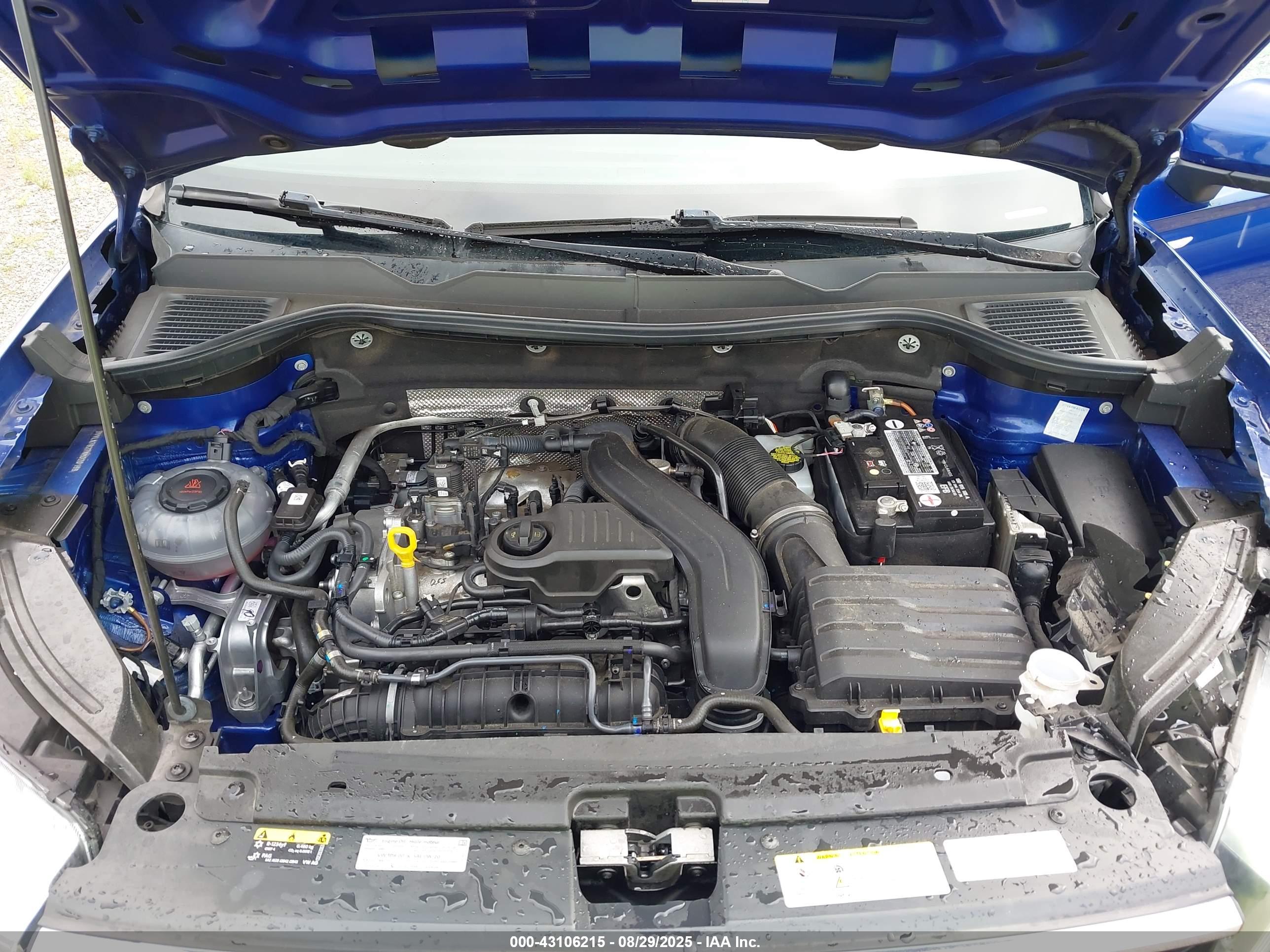 VOLKSWAGEN TAOS image 10