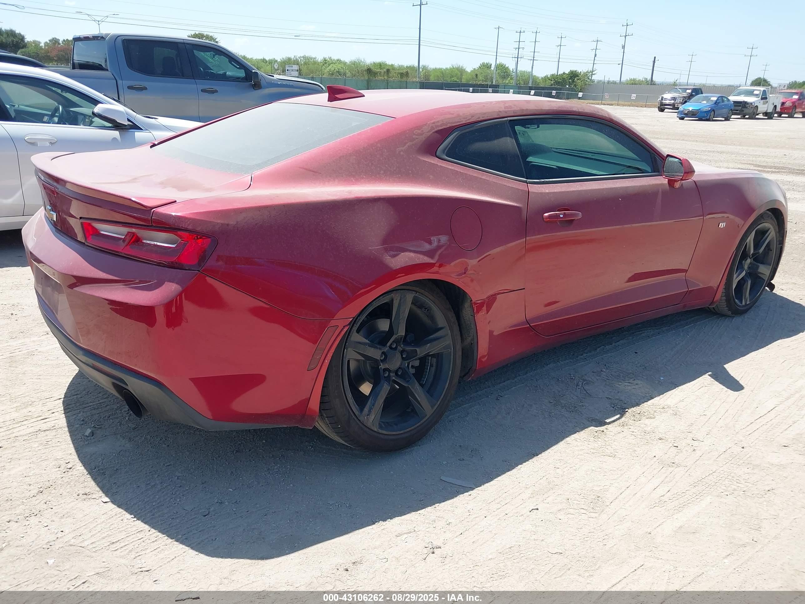 CHEVROLET CAMARO image 4