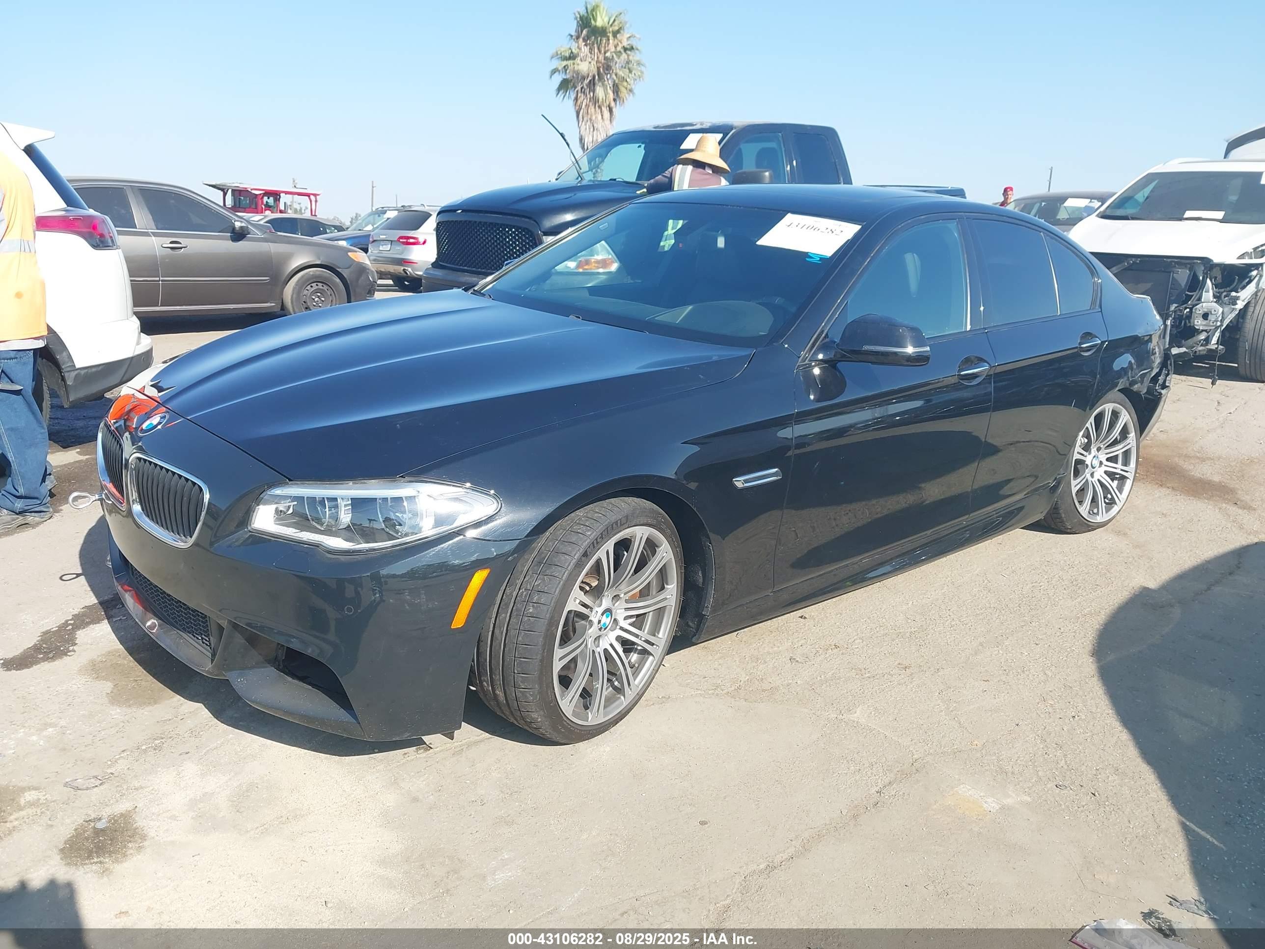 BMW 550I image 2