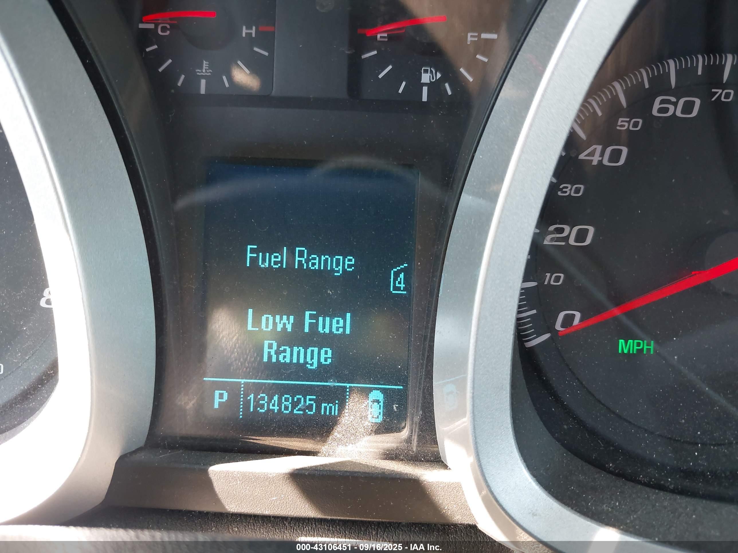 CHEVROLET EQUINOX image 7