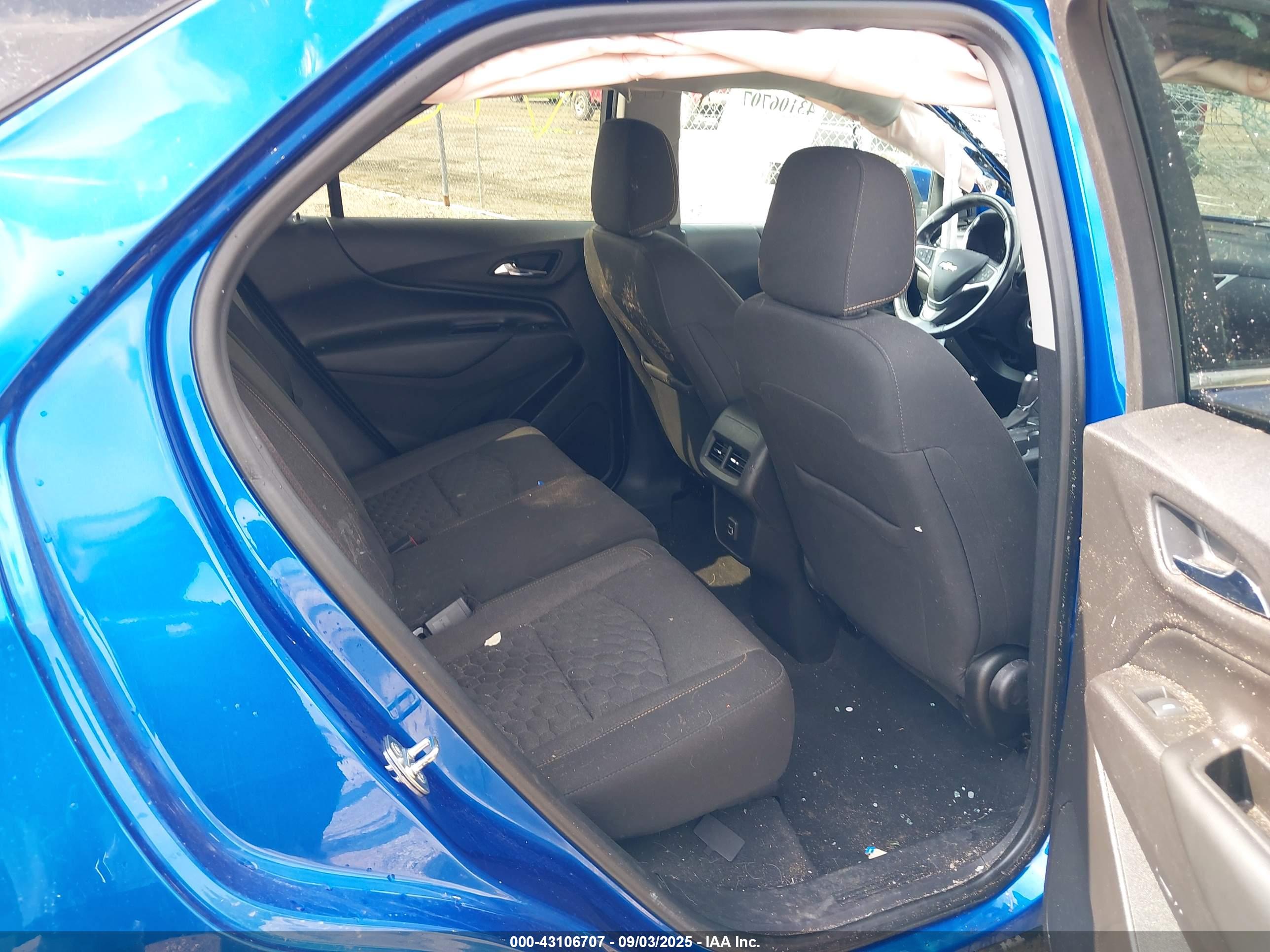 CHEVROLET EQUINOX image 8