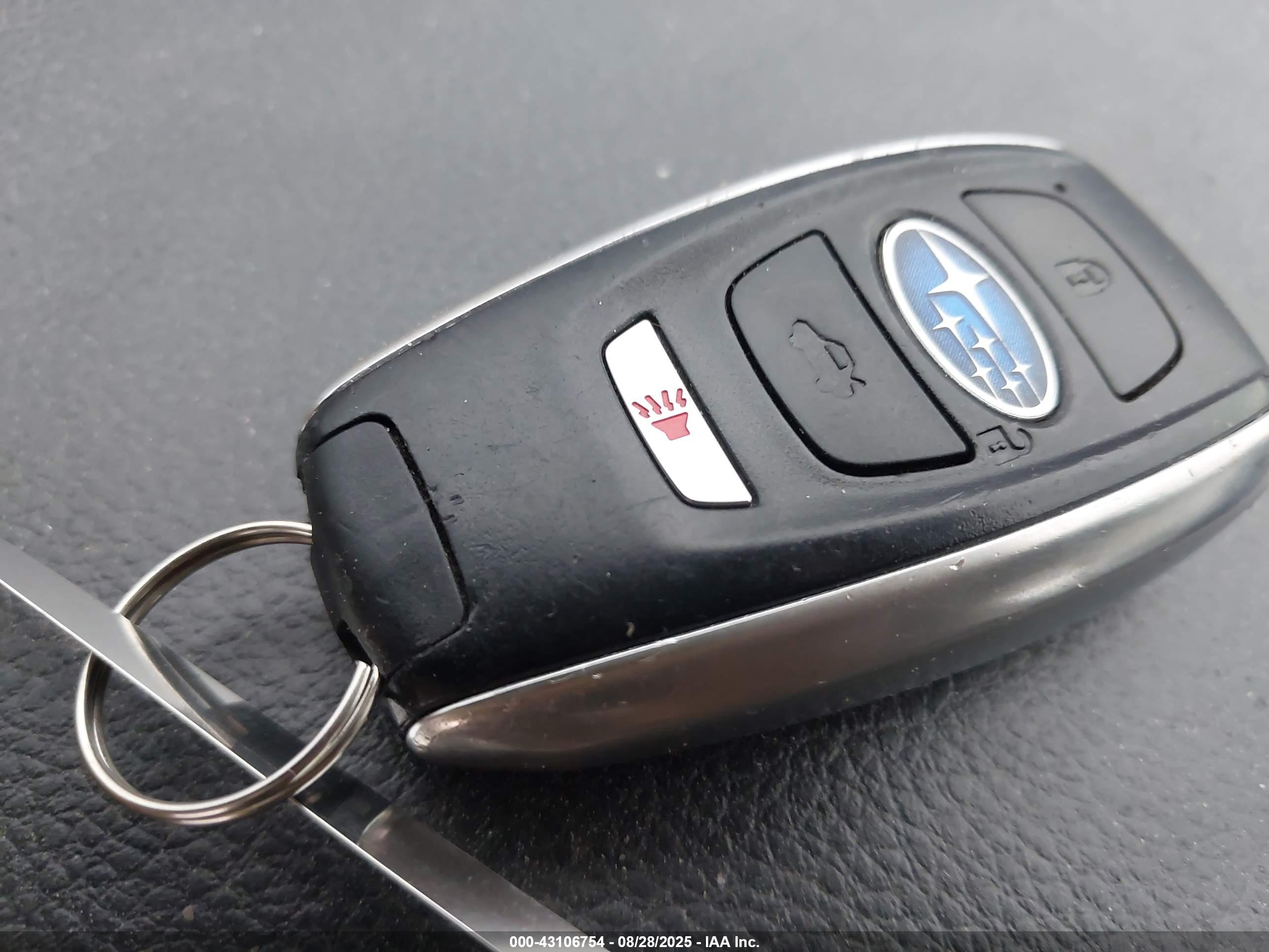 SUBARU OUTBACK image 11