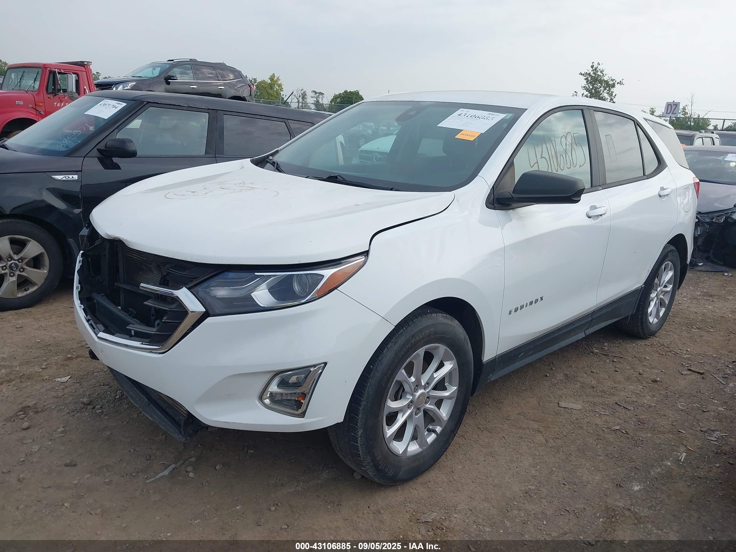 CHEVROLET EQUINOX image 2